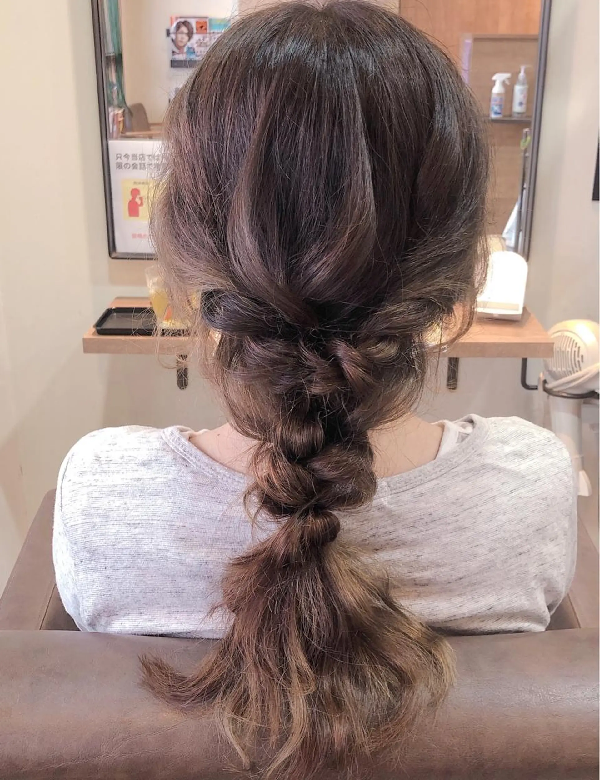 ヘアアレンジ nowhere ノーウェアのヘアスタイル