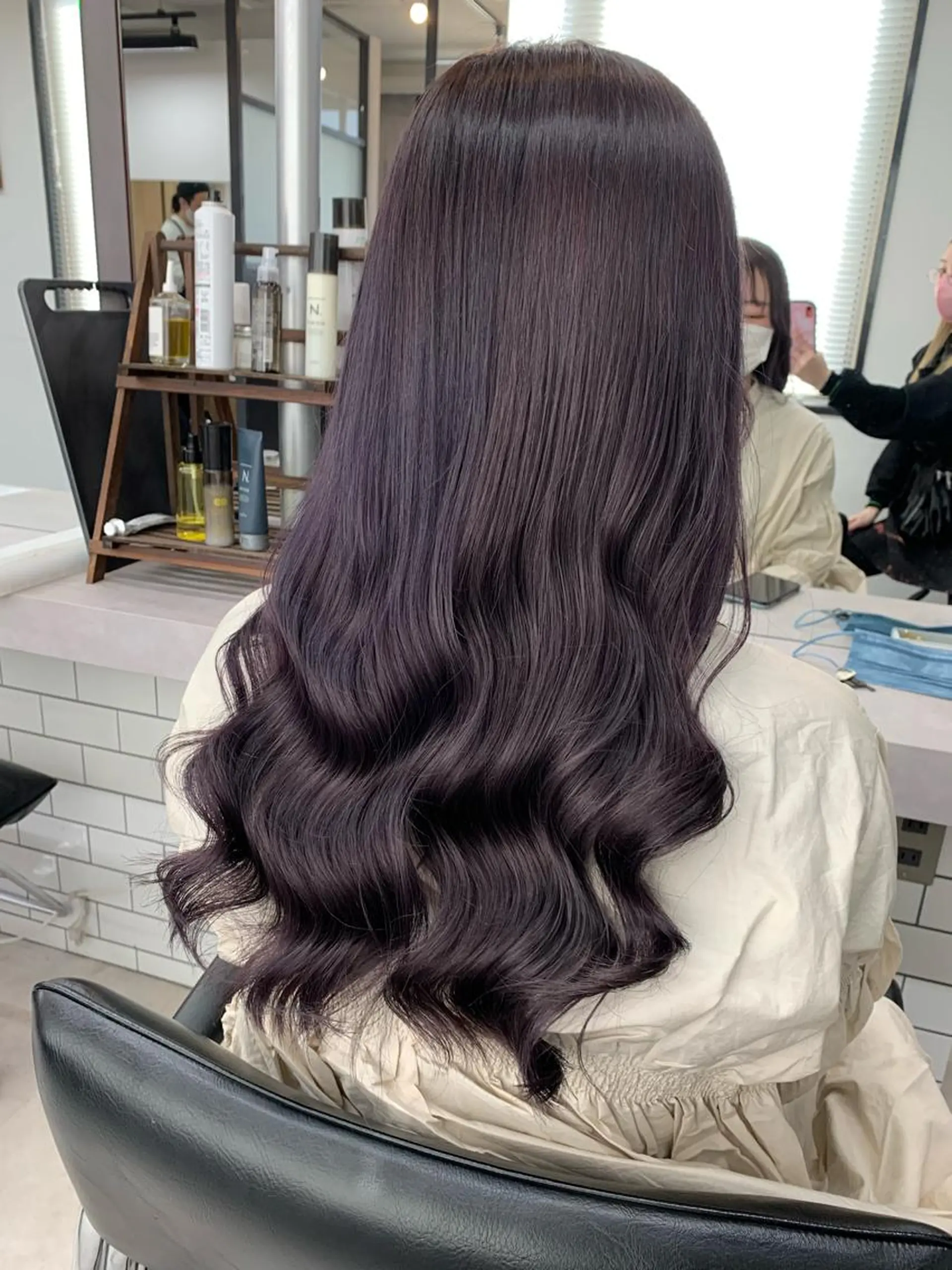 ロング カラー ブリーチ ラベンダーカラー ラベンダーグレー パープルカラー ヨシンモリ カット ヘアカラー トリートメント 🌸MAYU🌸 ハイトーン➕レイヤーのヘアスタイル