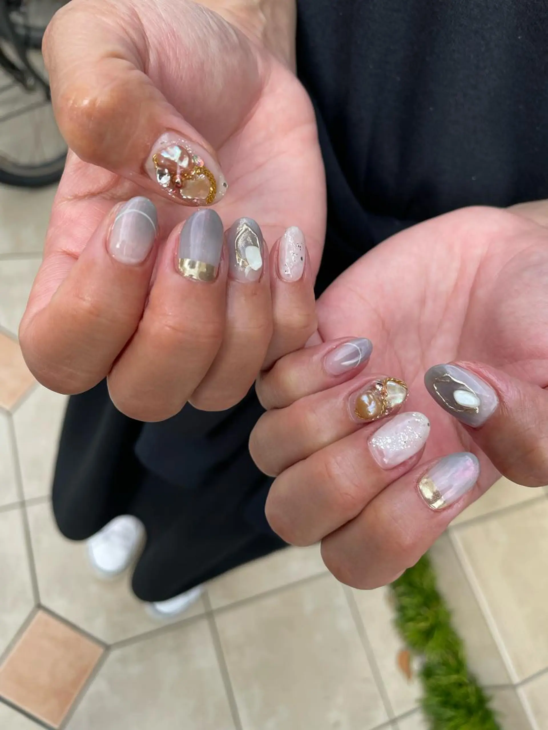 ロング カラー ヘアアレンジ キッズ ネイル マツエク・マツパ アイブロウ 福田 加奈のネイルデザイン