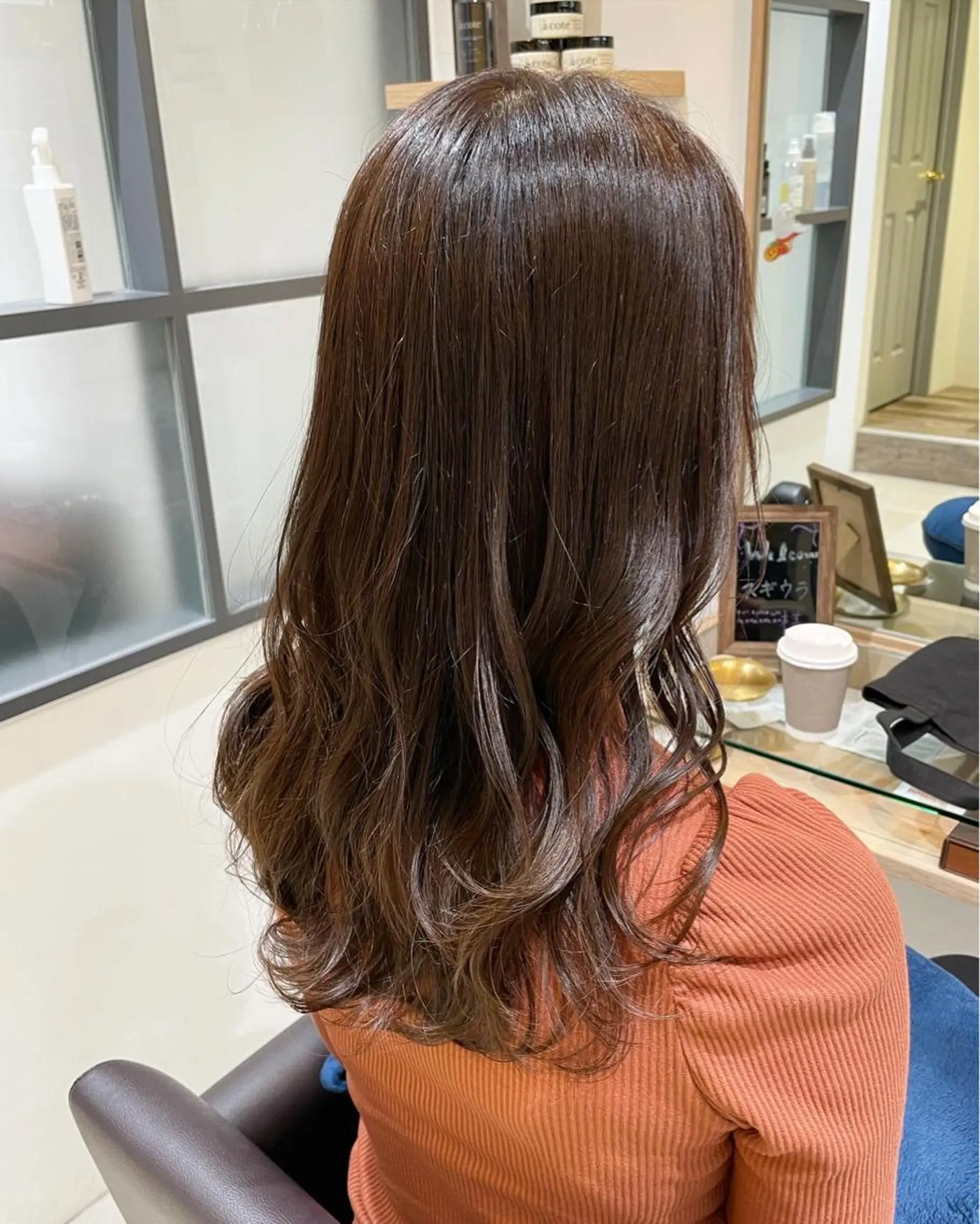 ミディアム カラー ブリーチ ケアブリーチ ダブルカラー イヤリングカラー ハイライトカラー ヘアカラー トリートメント 宮澤  タケル ミディアムヘアのヘアスタイル