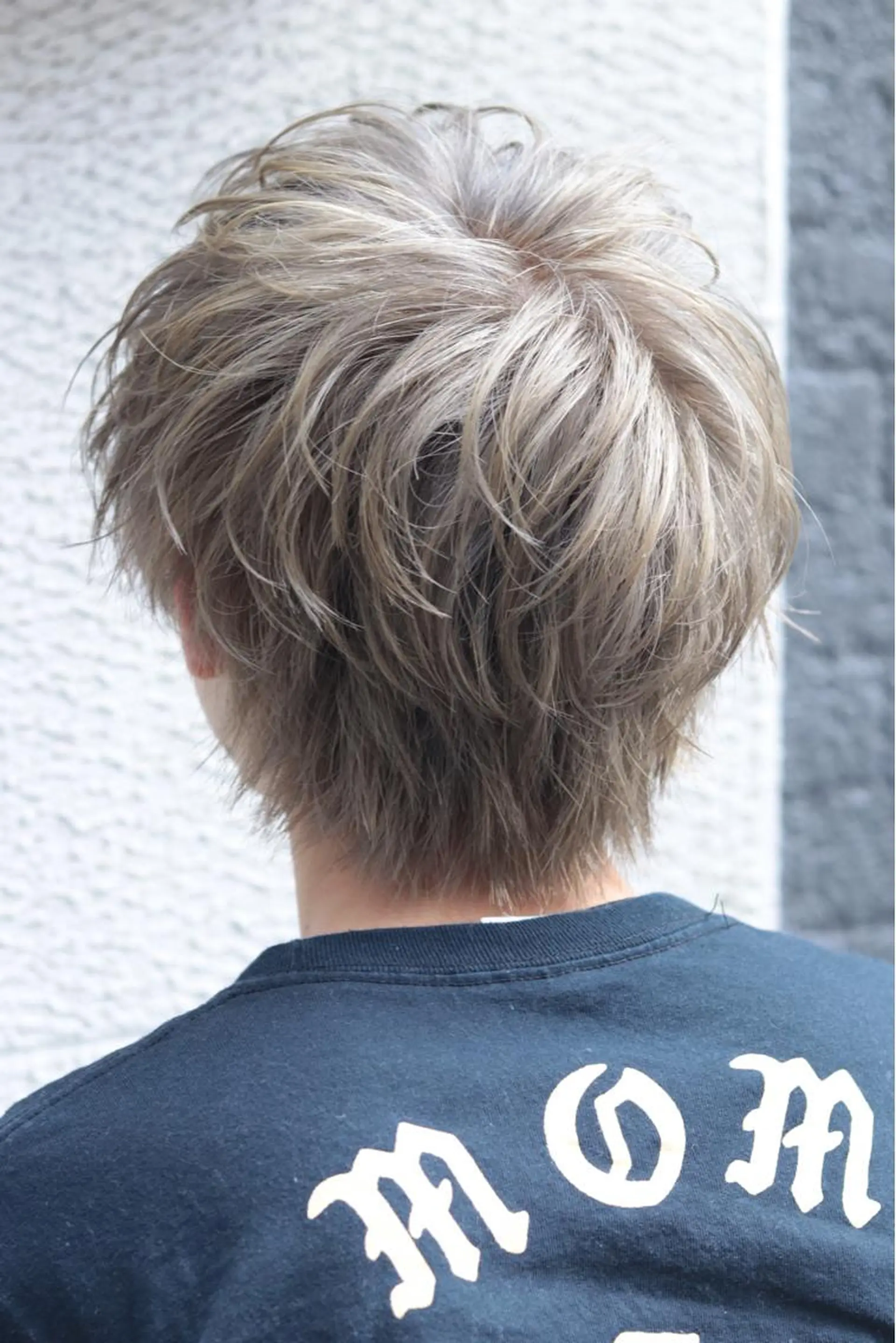 メンズ メンズブリーチ ヘアカラー メンズパーマヒロ トのヘアスタイル