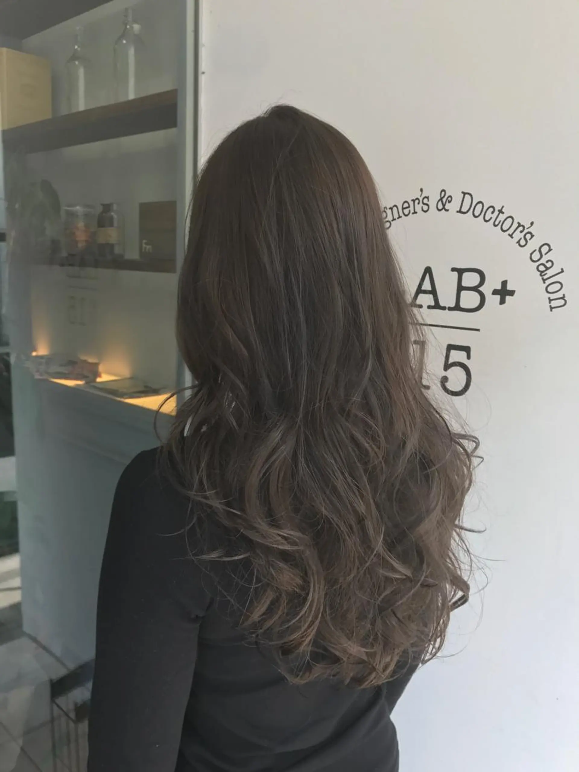 ロング カラー アッシュ ベージュカラー トリートメント ひろせ かなのヘアスタイル