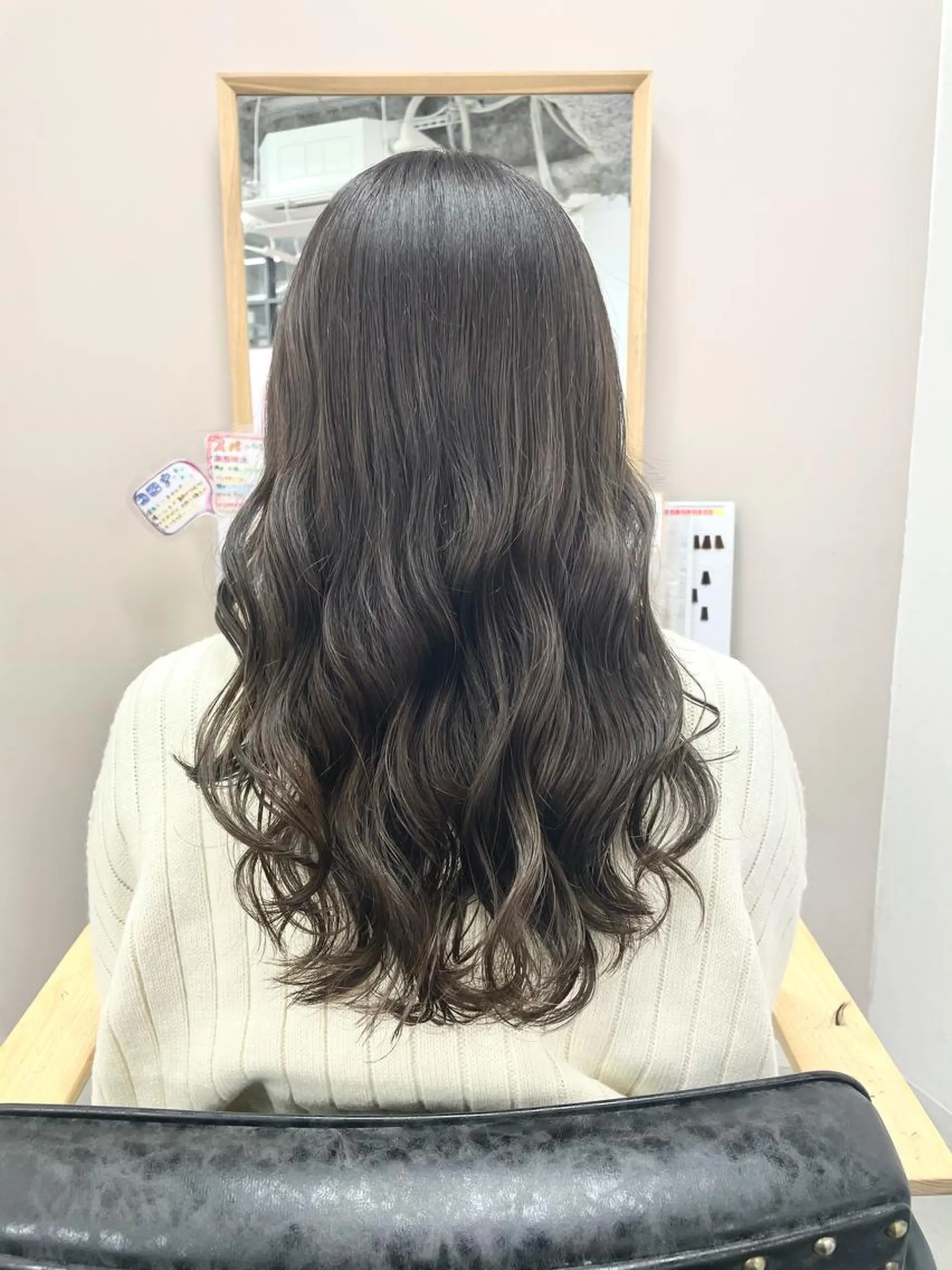 ロング カラー 肌に馴染む暗髪 梅田・増田のヘアスタイル