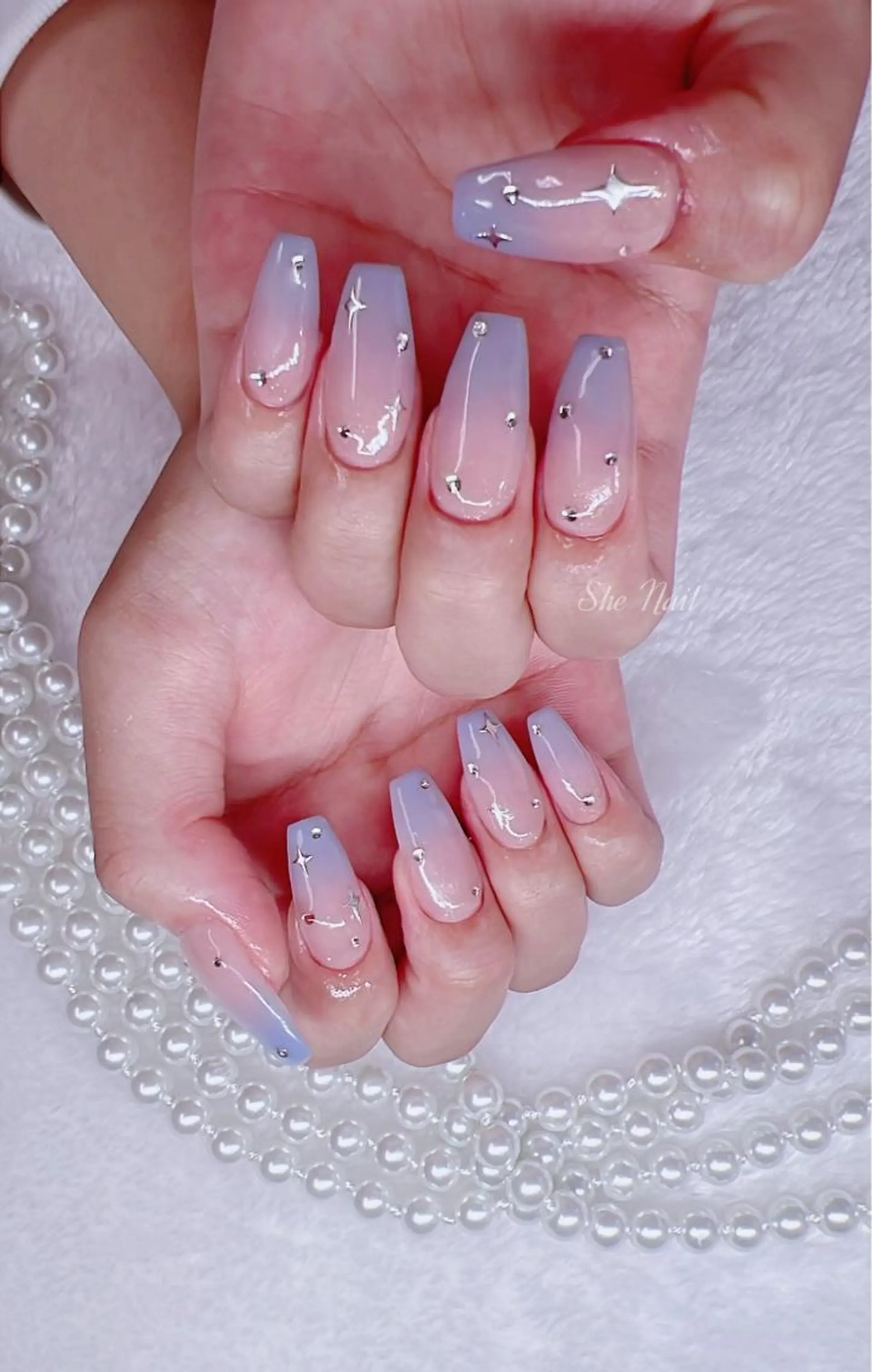 ネイル チークネイル 長さ出し グラデーション マグネットネイル 持ち込み ハンドネイル She   Nail所属・ISA_ BELLAのネイルデザイン