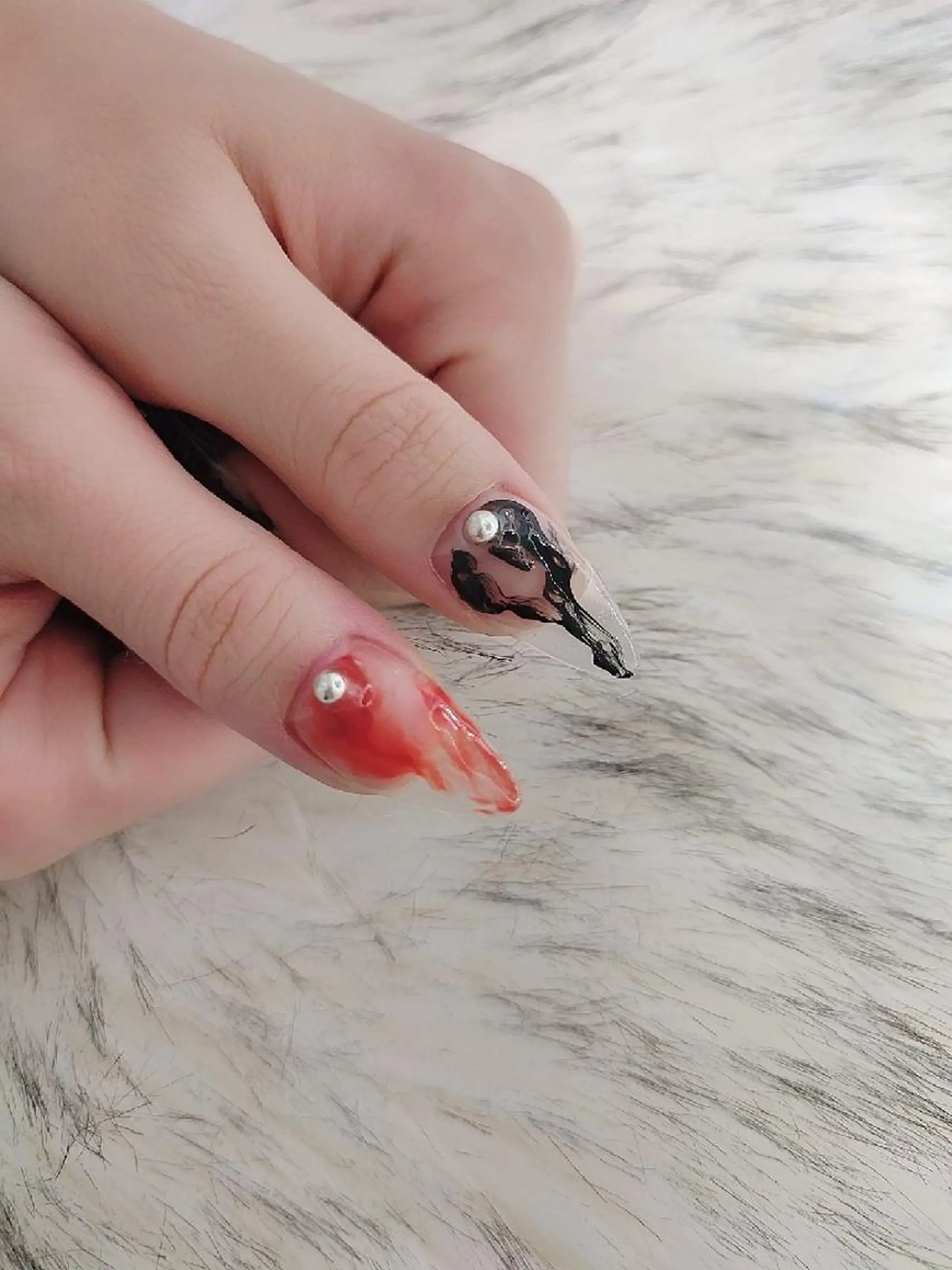 ネイル ハンドネイル RUNWAY 　　の眉毛・アイブロウイメージ