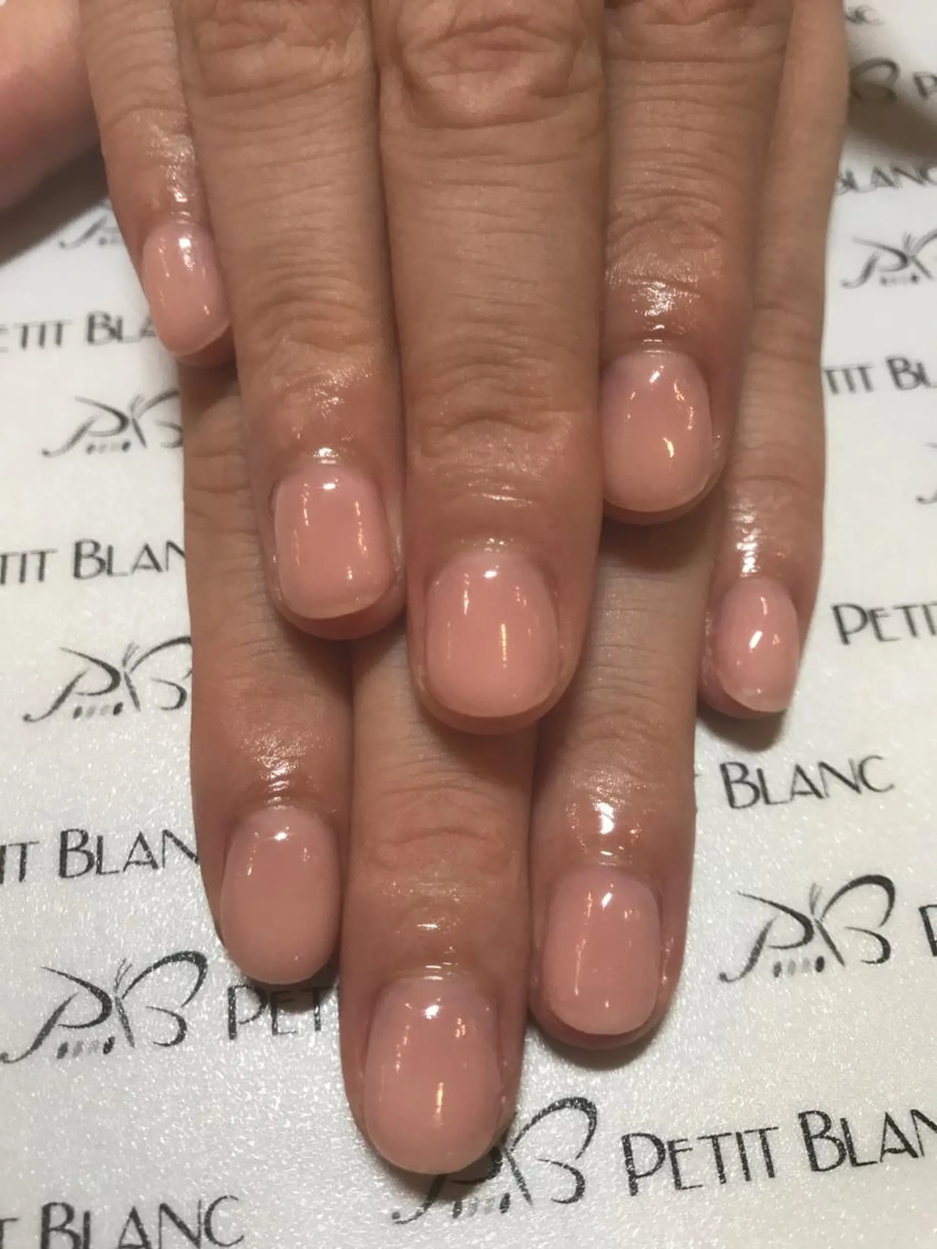 ネイル ワンカラーネイル PetitBlanc KAZUKIのネイルデザイン