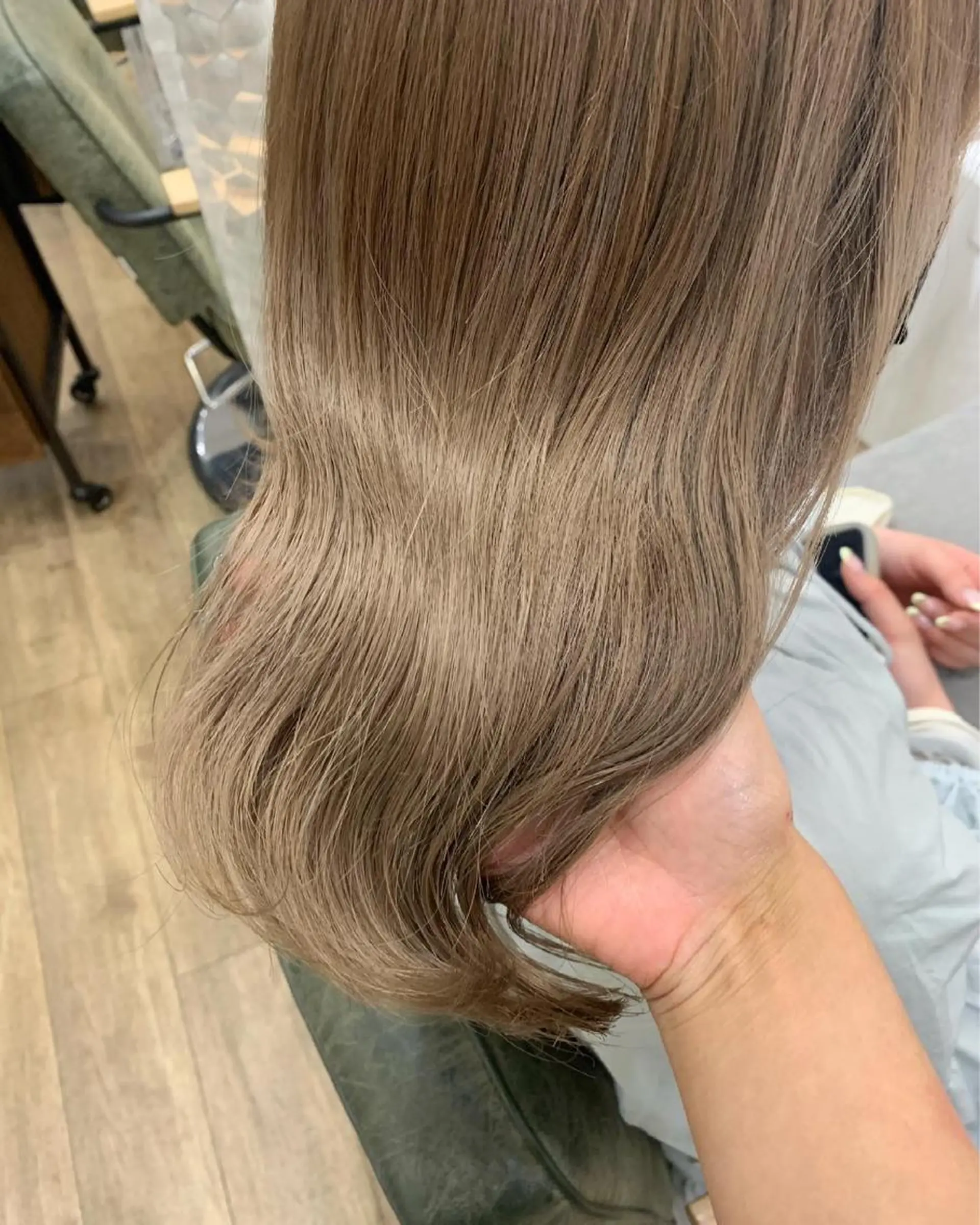 ミディアム カラー ダブルカラー ヘアカラー トリートメント レイヤー/顔周り /AKARIのヘアスタイル