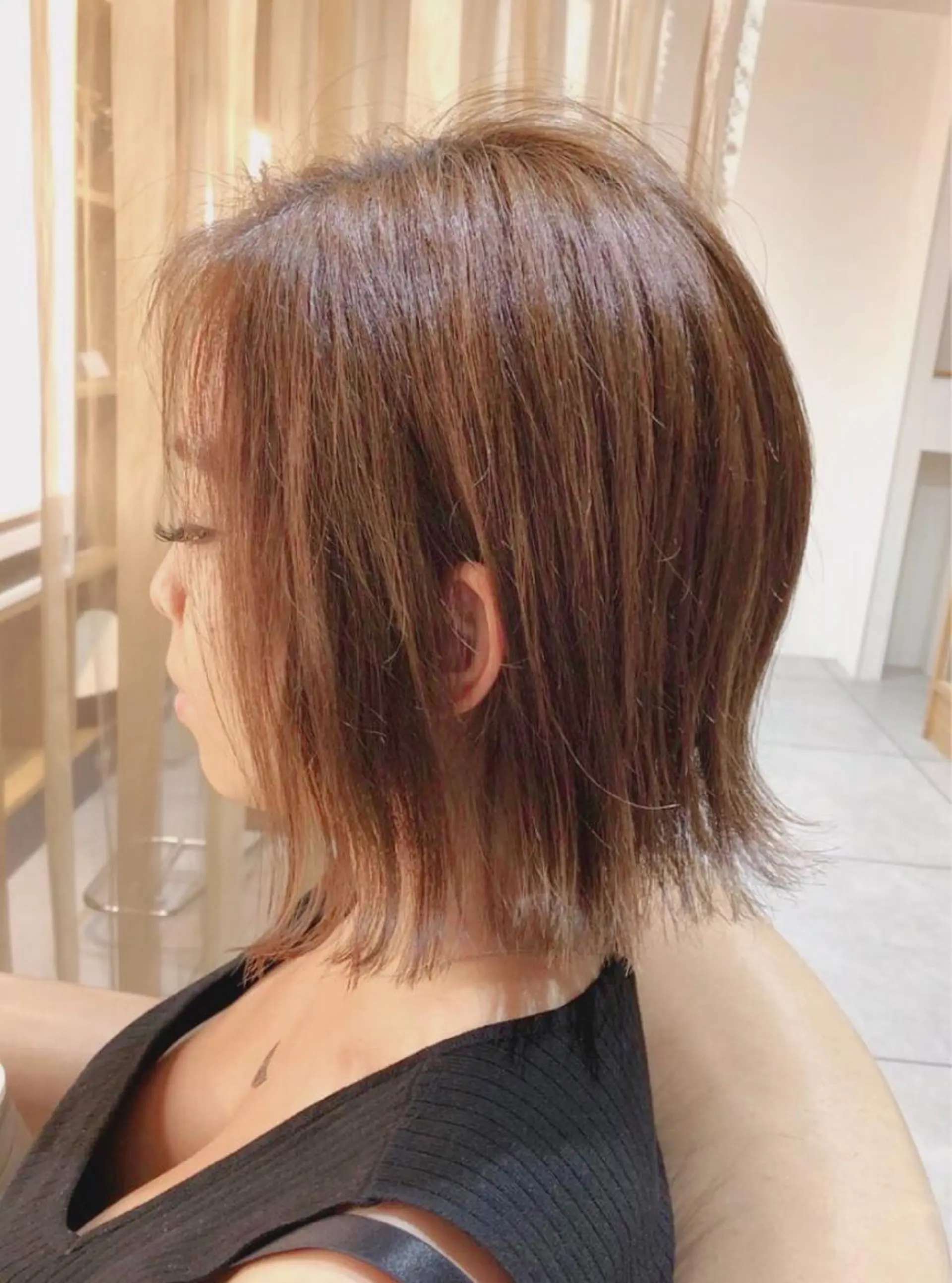 ショート カラー 切りっぱなしボブ ボブ 外ハネヘア 髪質改善特化 谷口祐綺のヘアスタイル