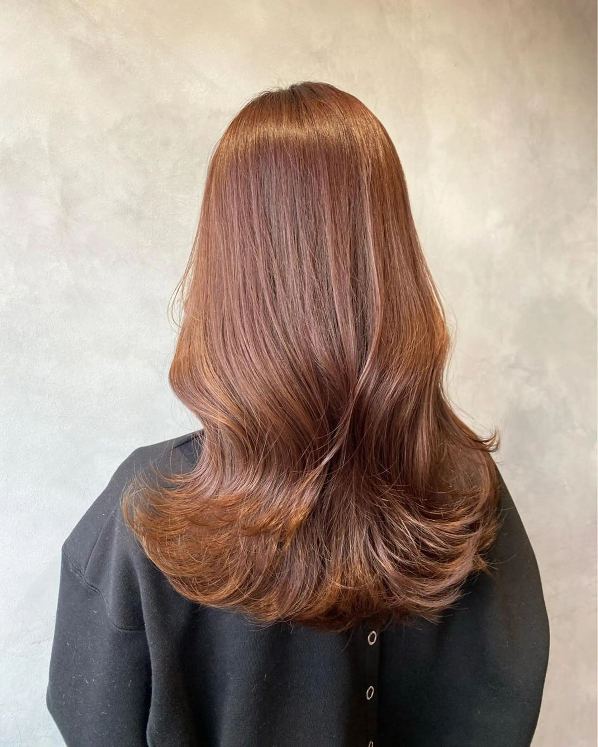 ロング カラー ブラウンカラー ピンクカラー ピンクブラウン 奥田 蓮のヘアスタイル