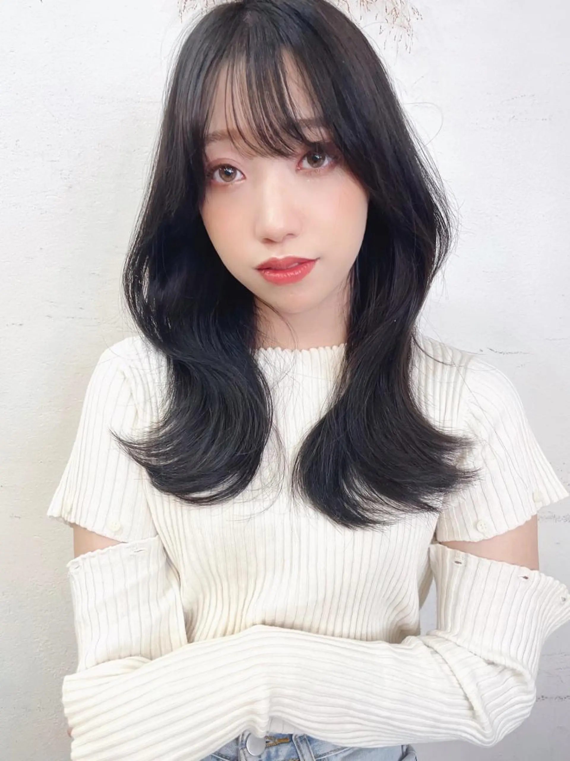 ロング カラー レイヤーカット、 大人可愛い　中村美羅のヘアスタイル