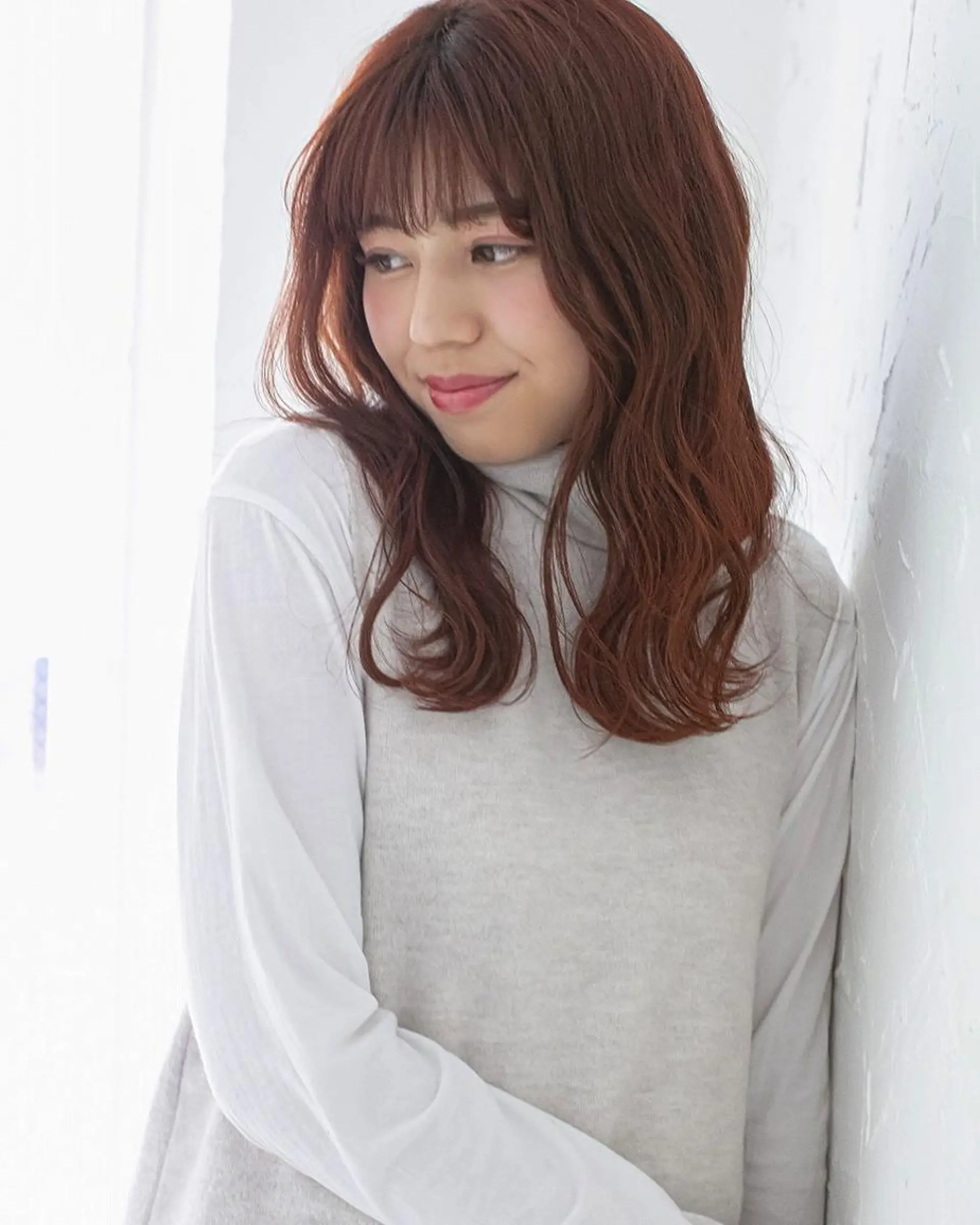 ロング カラー オリーブ/アッシュ やわらか透明感カラーのヘアスタイル