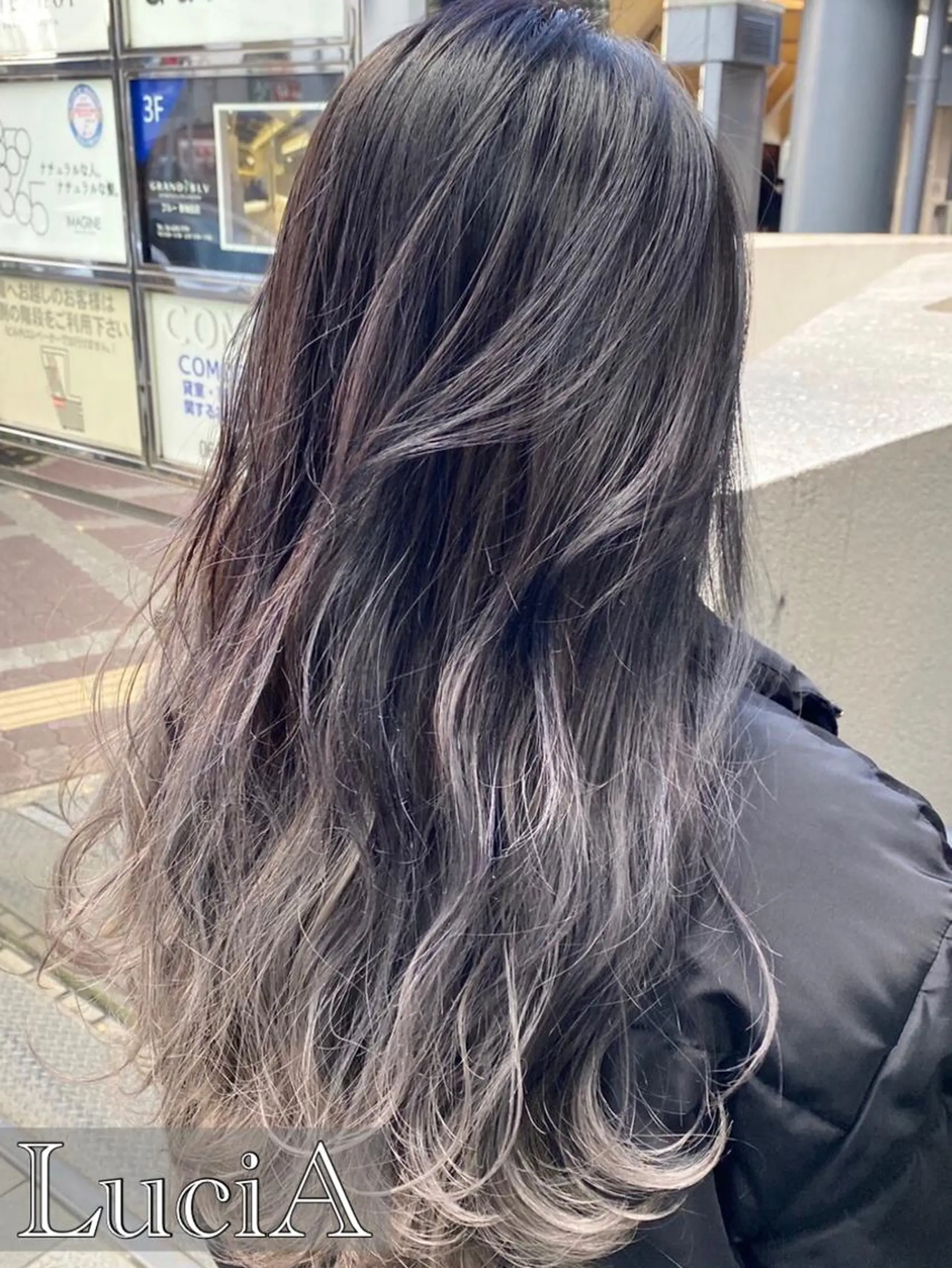 ロング カラー ヘアアレンジ シールエクステ アディクシーカラー バレイヤージュ ブリーチ ケアブリーチ LuciA/エクステ カラーのヘアスタイル