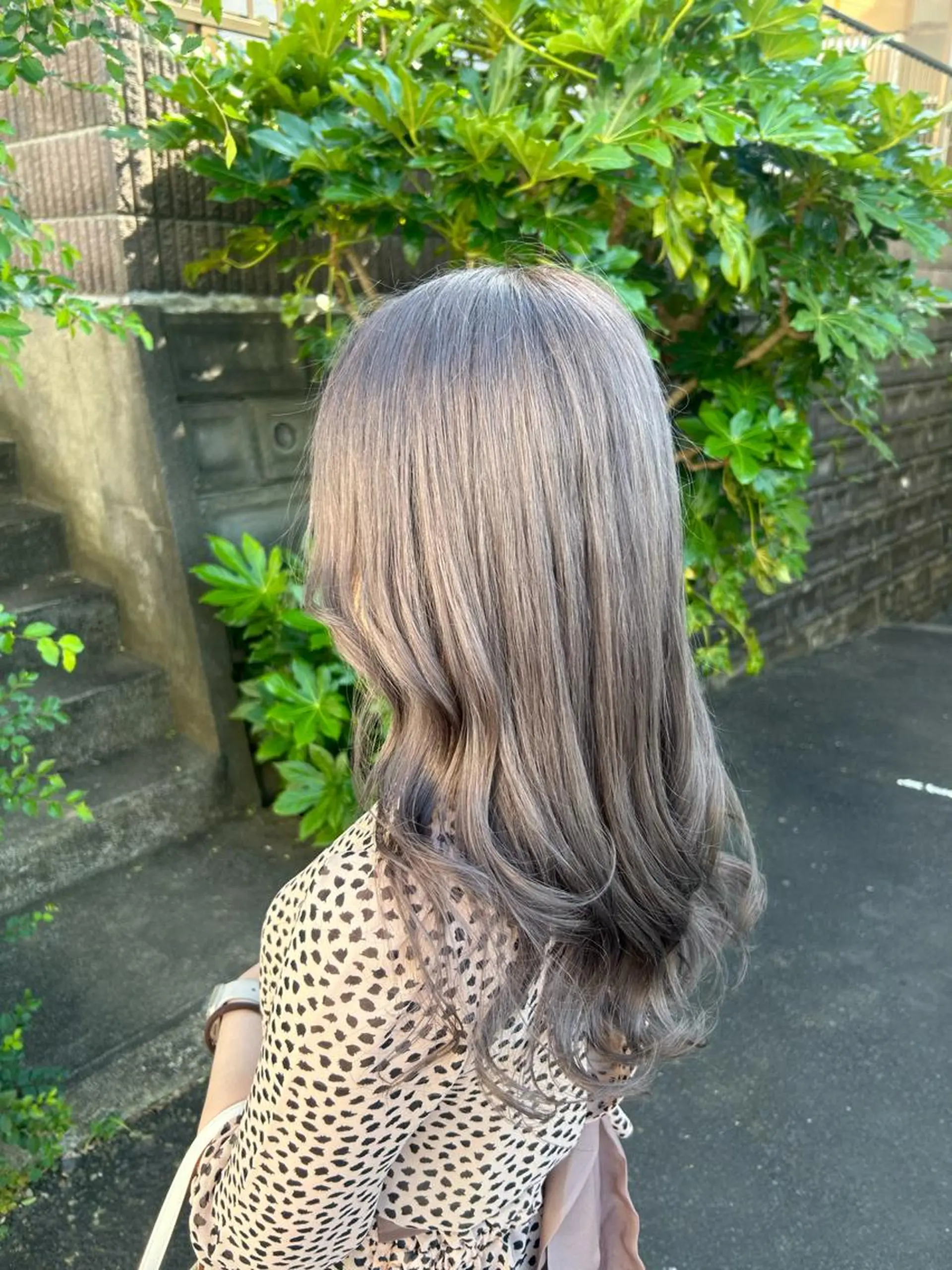 カラー ダブルスキルエクステ /羽エクステ白石宇由のヘアスタイル