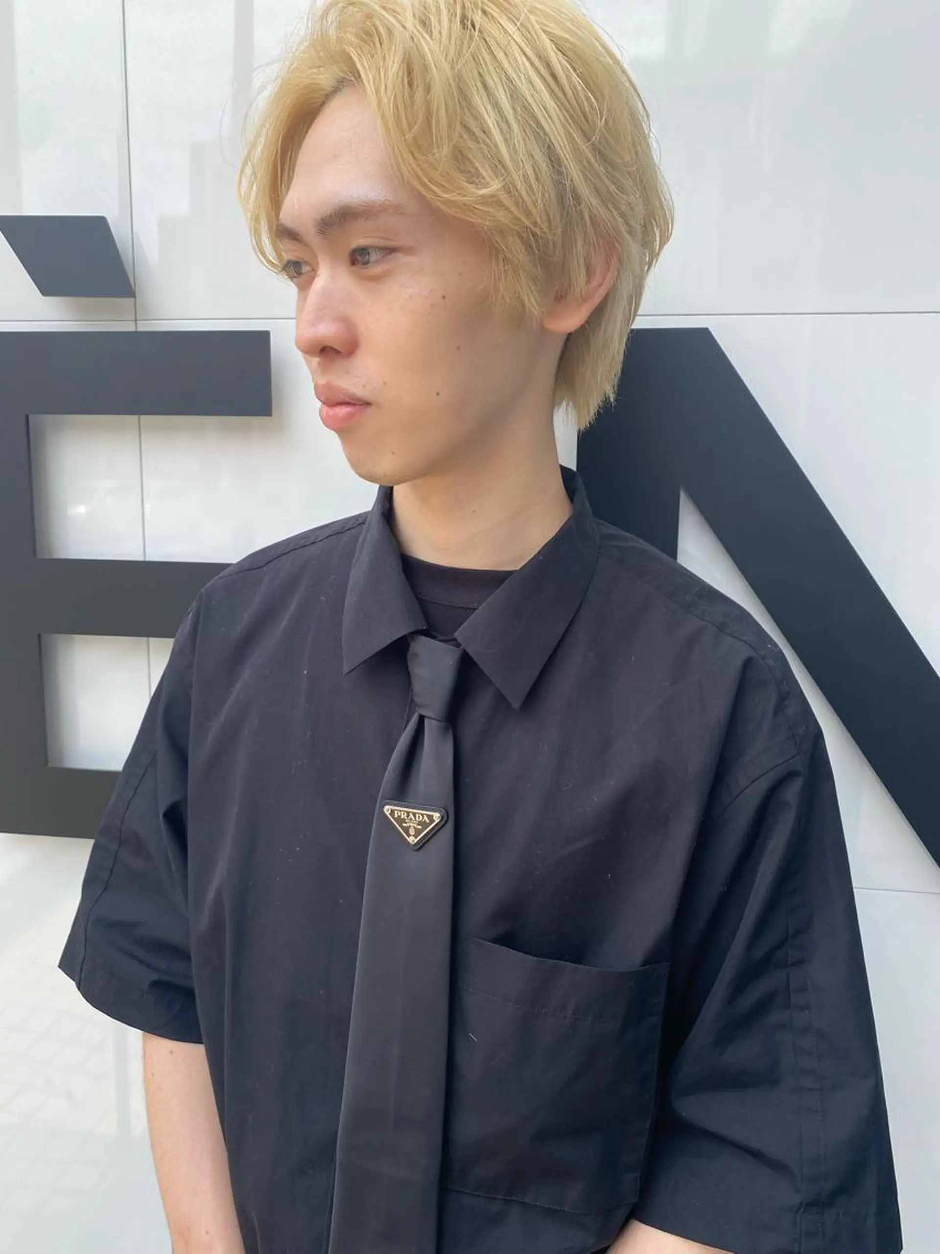 ショート カラー パーマ ヘアアレンジ メンズ キッズ ネイル マツエク・マツパ 刈り上げ 韓国🇰🇷レイヤー カットオリーブカラーのヘアスタイル