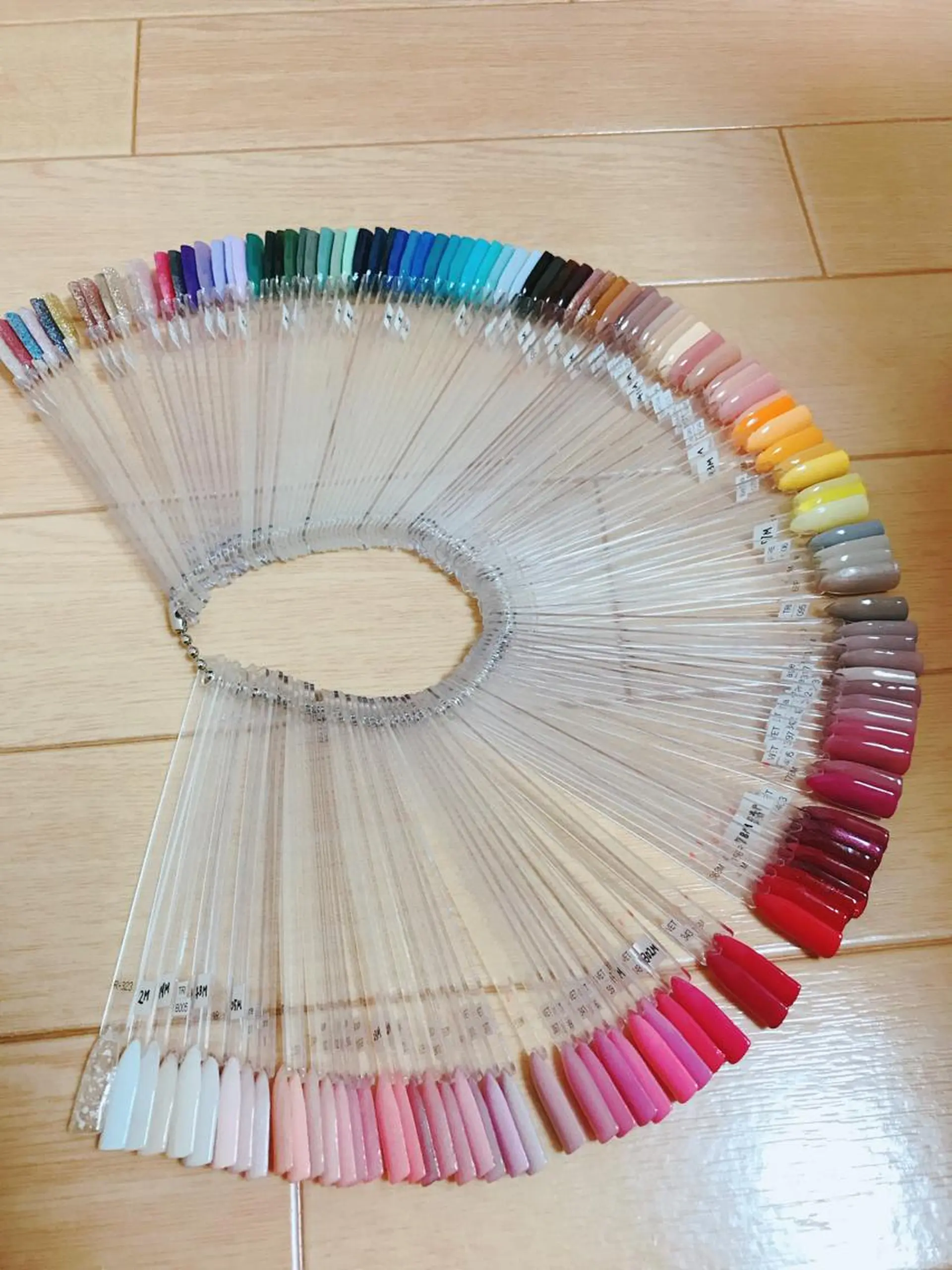 ネイル 'mm  (ミリ) ＭＡＮＡＭＩのネイルデザイン