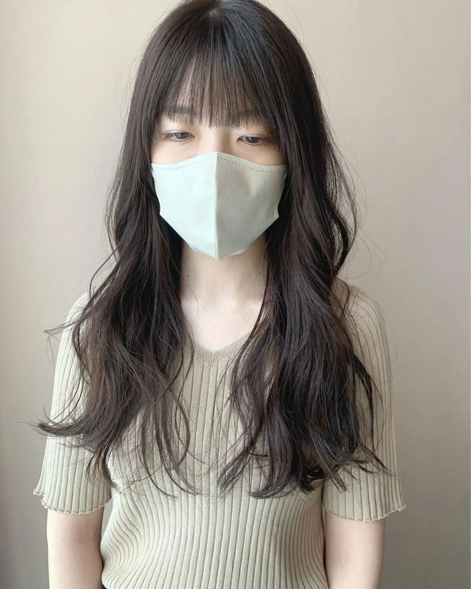 ロング カラー ベージュカラー ブリーチ 透明感カラー ラベンダーカラー ラベンダーベージュ hub hair レイヤー/透明感のヘアスタイル