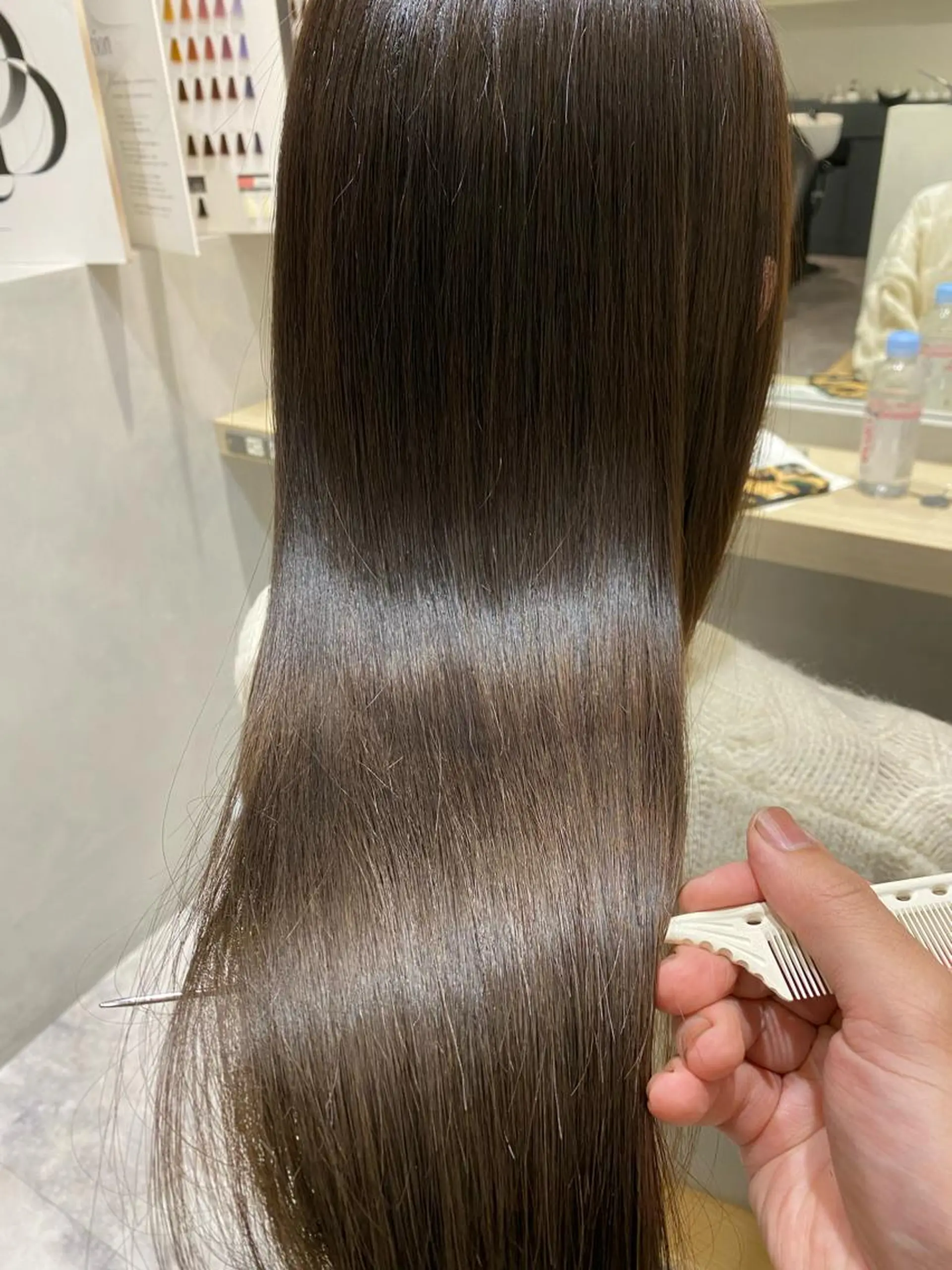 セミロング カラー グレージュ 髪質改善 ヘアカラー トリートメント LOVESTOIKE 堂本のヘアスタイル