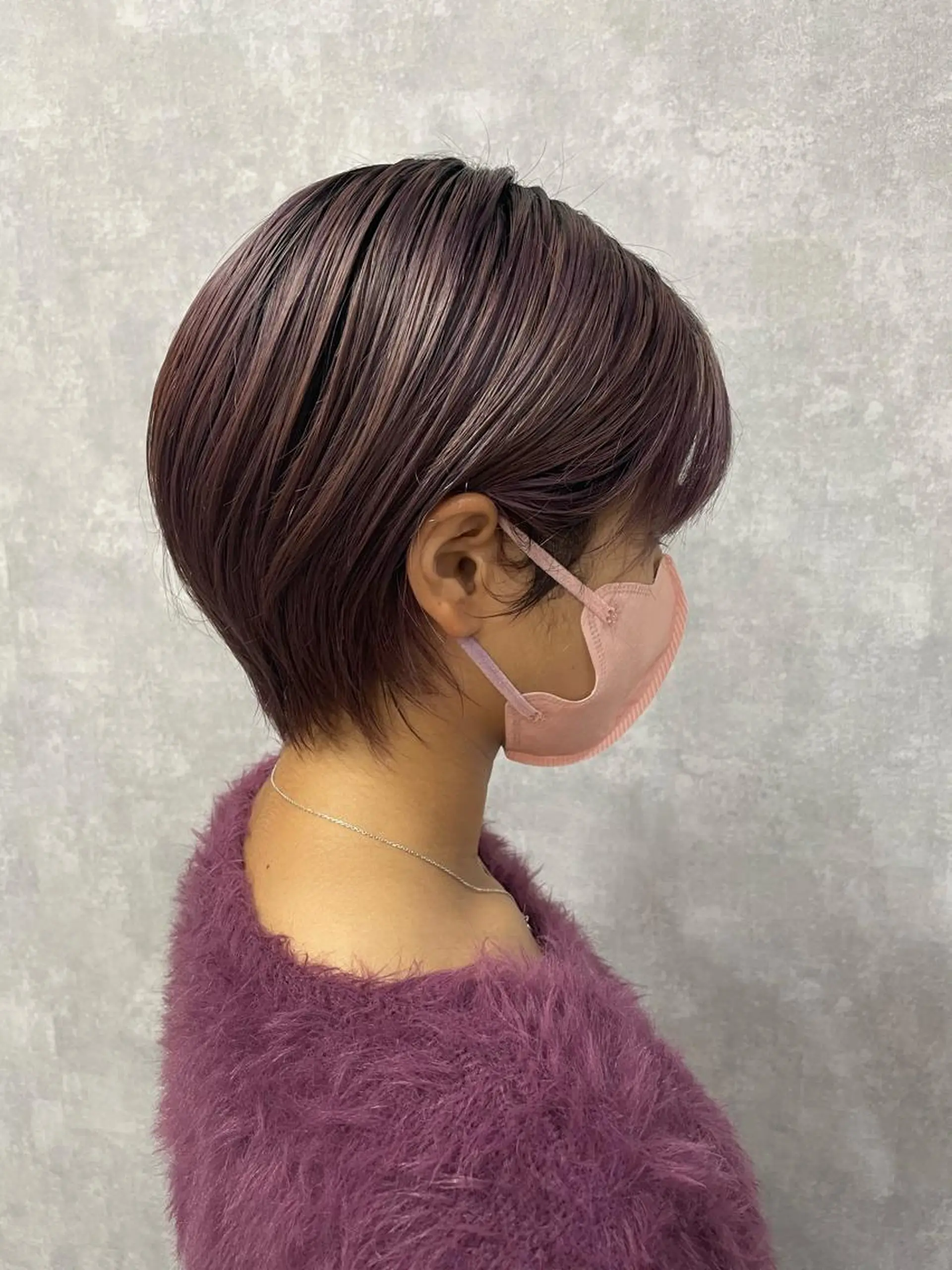 ショート 切りっぱなしボブ ショートボブ ハンサムショート 丸みショート アッシュ カット ヘアカラー トリートメント モテ髪/ボブ/ショー ト/アダチフウトのヘアスタイル