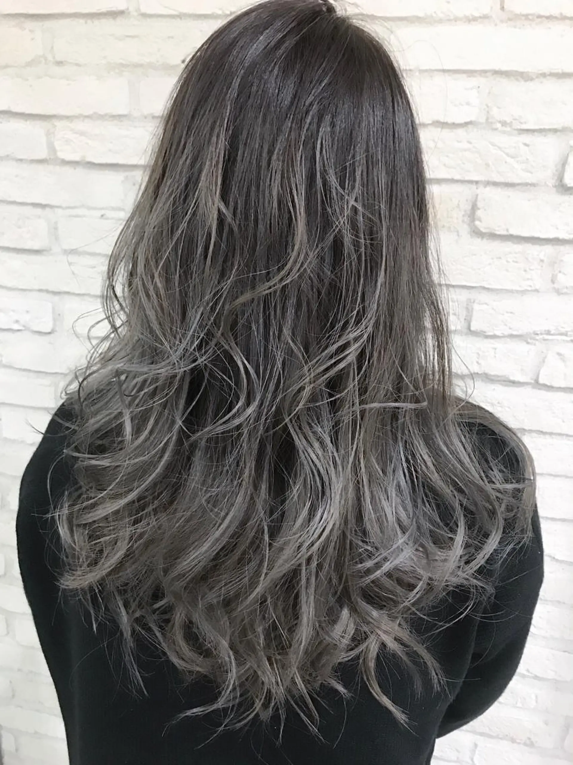 ロング カラー バレイヤージュ グラデーションカラー レイヤーカット 横浜🍒ルーツカラー エクステ／RIEのヘアスタイル