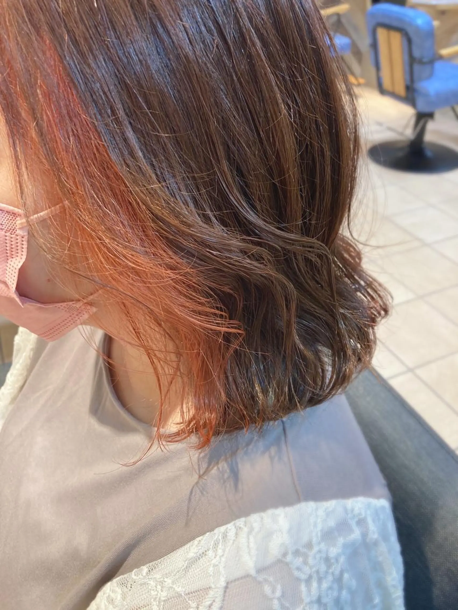 ミディアム カラー 奥谷 美代子のヘアスタイル