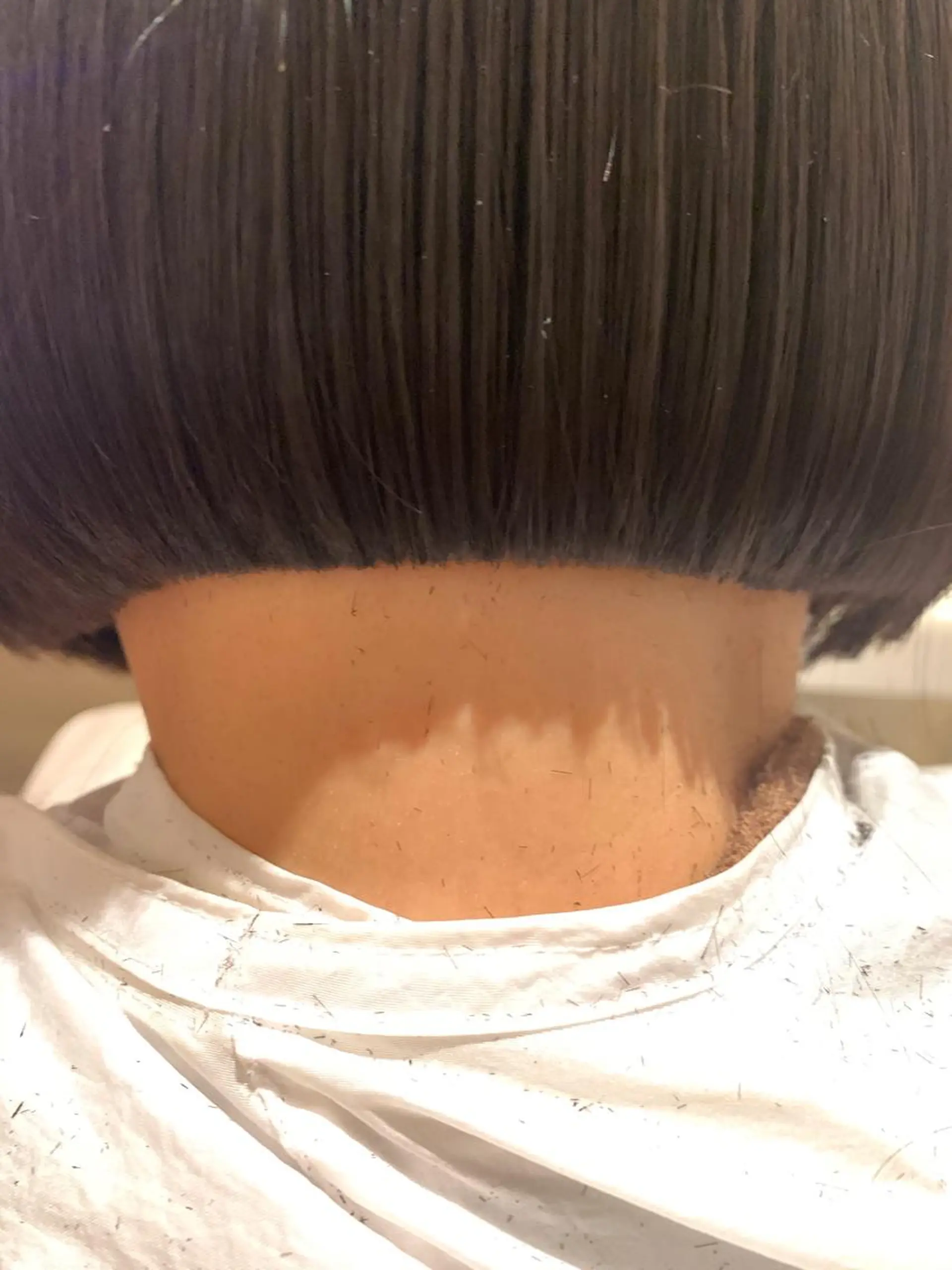 ショート カラー ボブ カット ウルフ、レイヤー 、メンズカットSHOのヘアスタイル