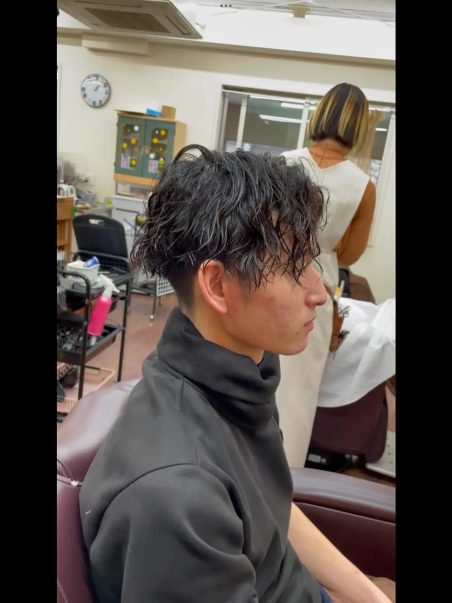 ミディアム パーマ メンズ メンズパーマ 赤司 泰樹のヘアスタイル