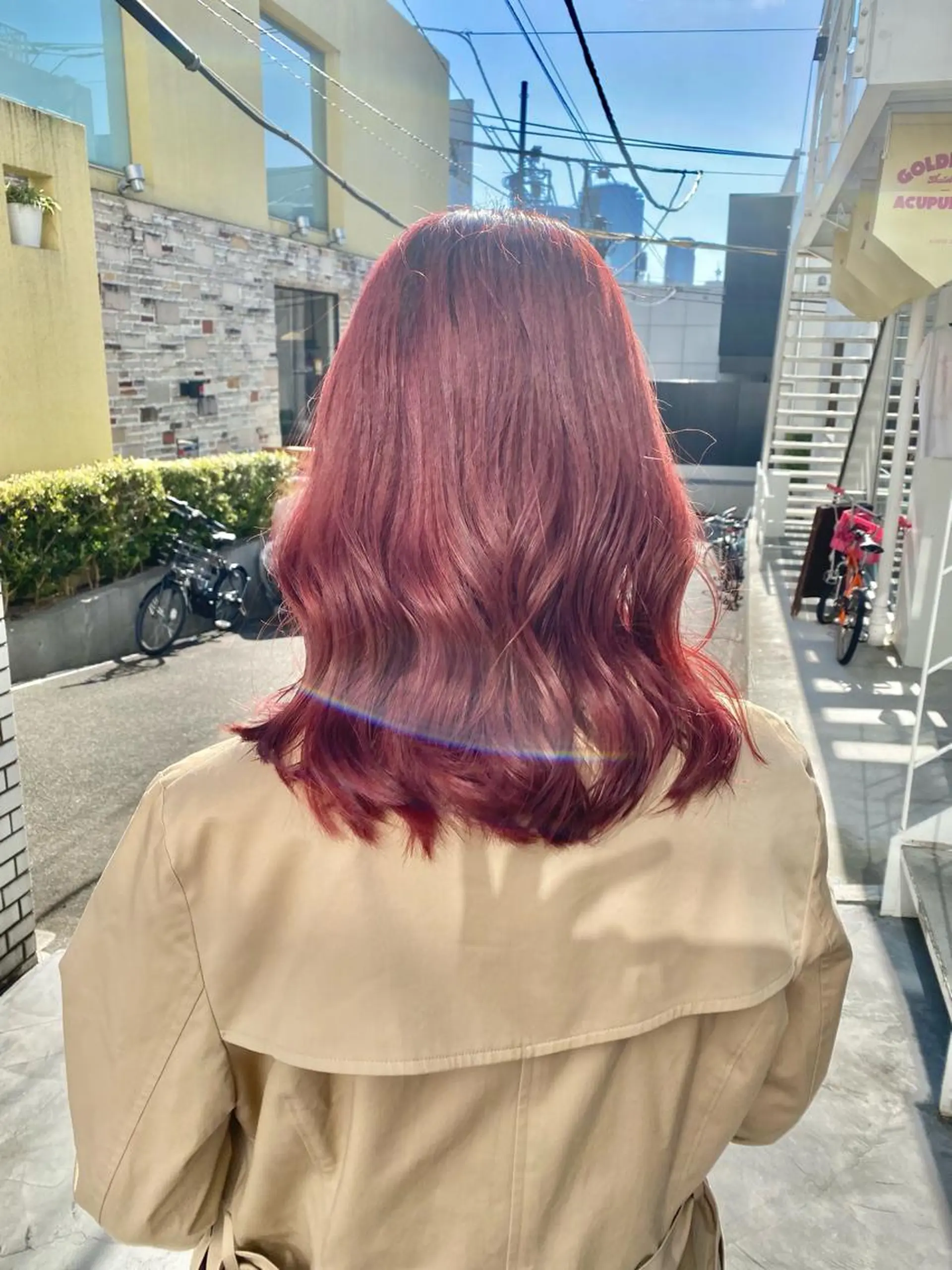 ミディアム カラー カシス ダブルカラー ピンクカラー レッドカラー カット ヘアカラー トリートメント ハイトーン×似合わせ 🌱中川慎之介のヘアスタイル