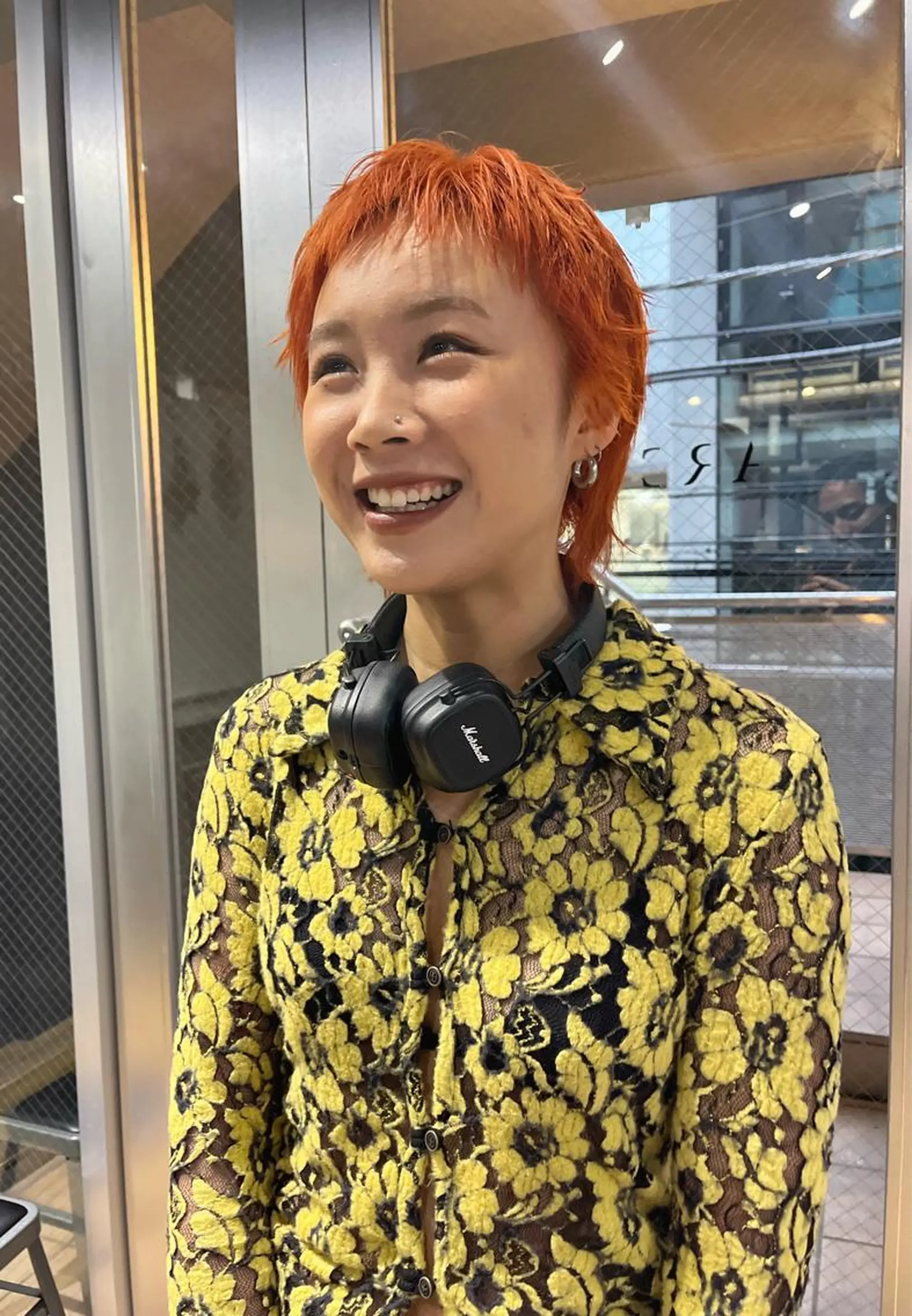 ショート アッシュ ミルクティーブラウン ピンクブラウン レイヤーカット カット ヘアカラー ハイトーンNo.1✨ パーマ✨イマイタツヤのヘアスタイル