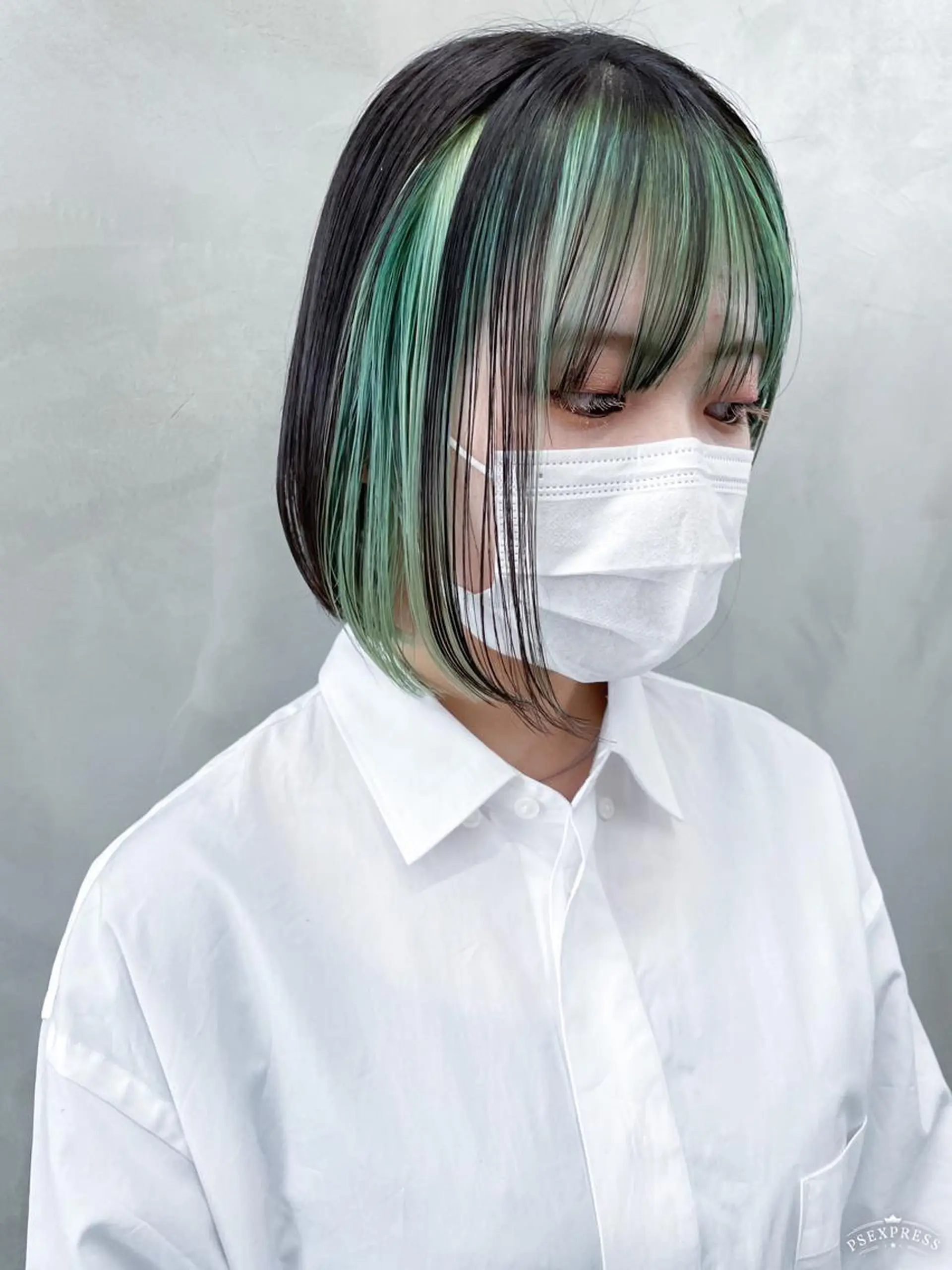 ショート 💜ショート💜 ウルフ、ボブ二色亜美のヘアスタイル