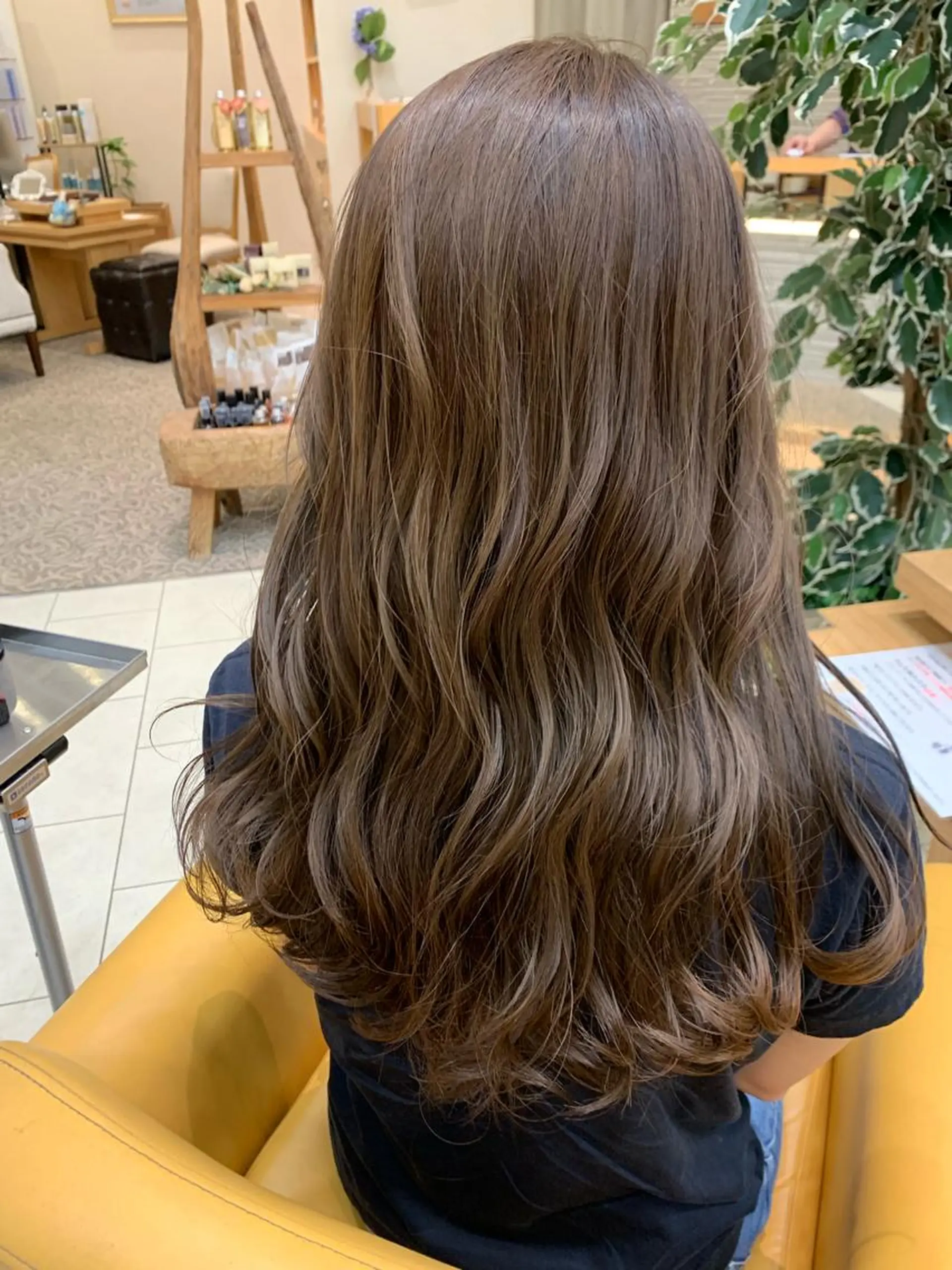 ロング カラー カット ヘアカラー トリートメント K. SUZUKAのヘアスタイル