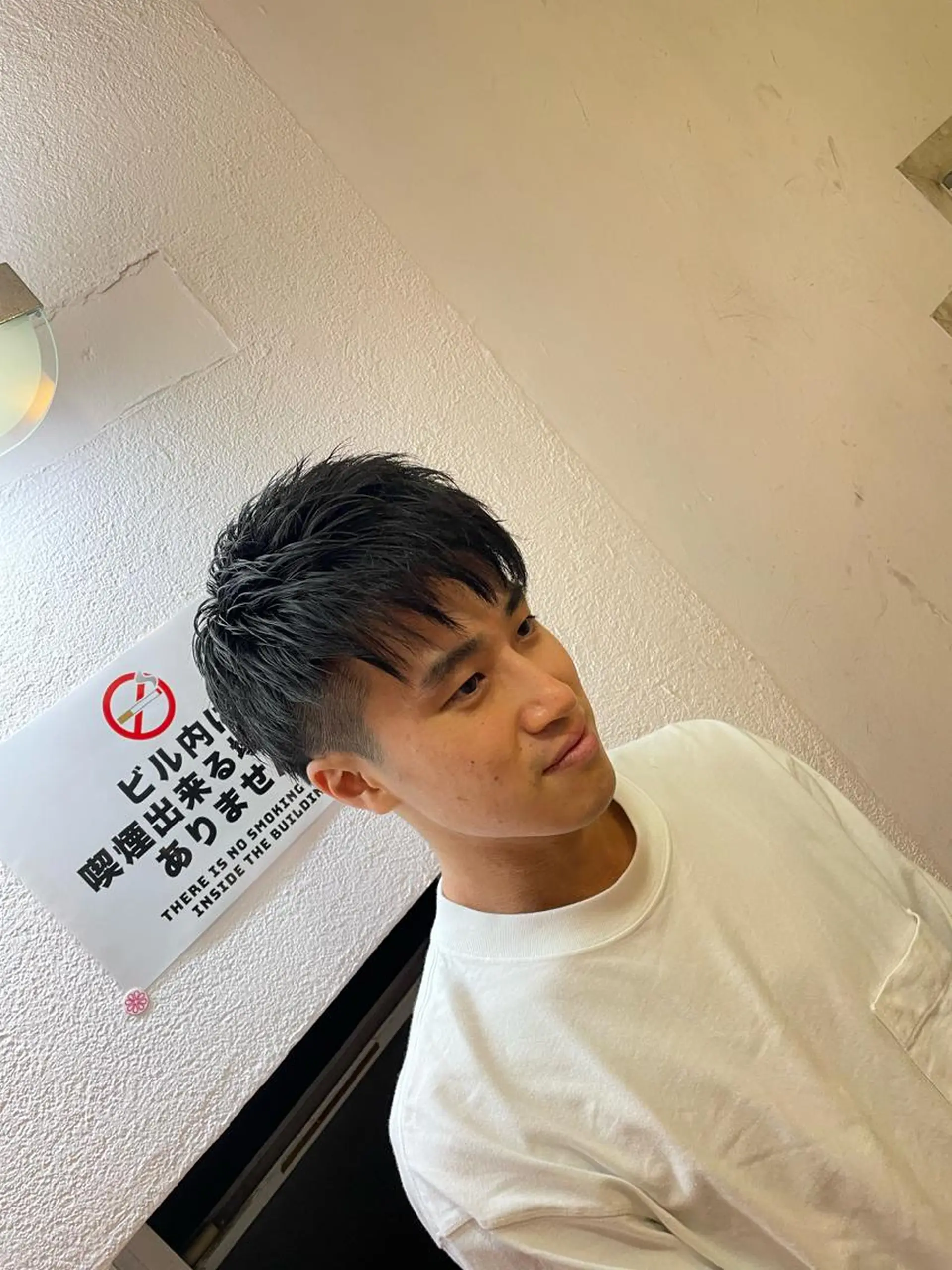 ミディアム メンズ ツーブロック 刈り上げ 瀬波 秀行のヘアスタイル