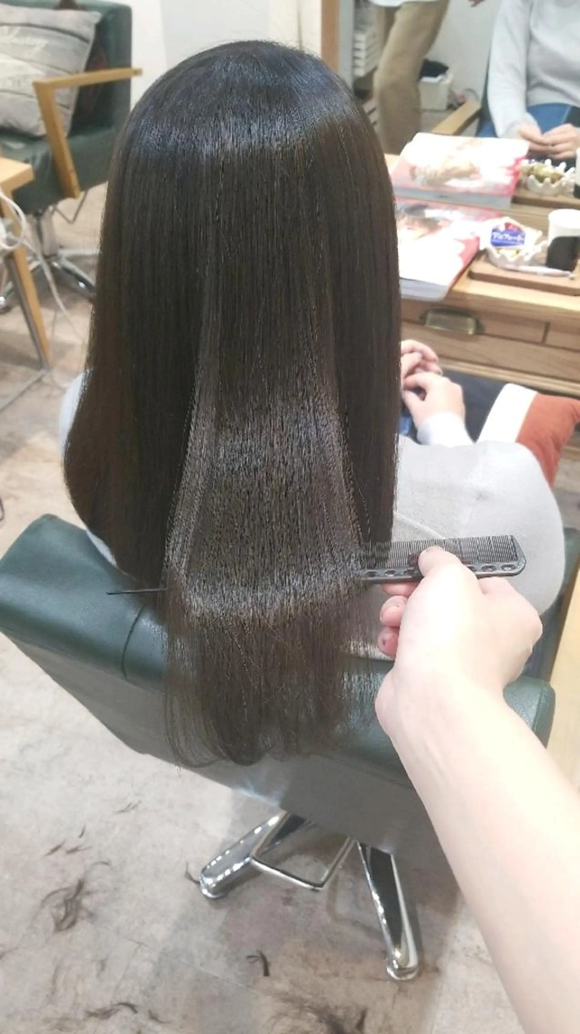 ロング 縮毛矯正 すずき えりのヘアスタイル