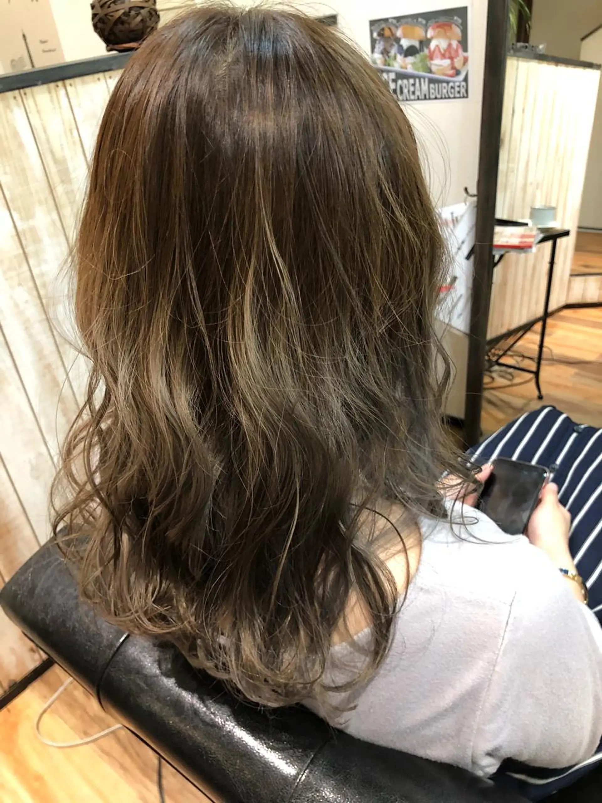 セミロング カラー taishi taishiのヘアスタイル