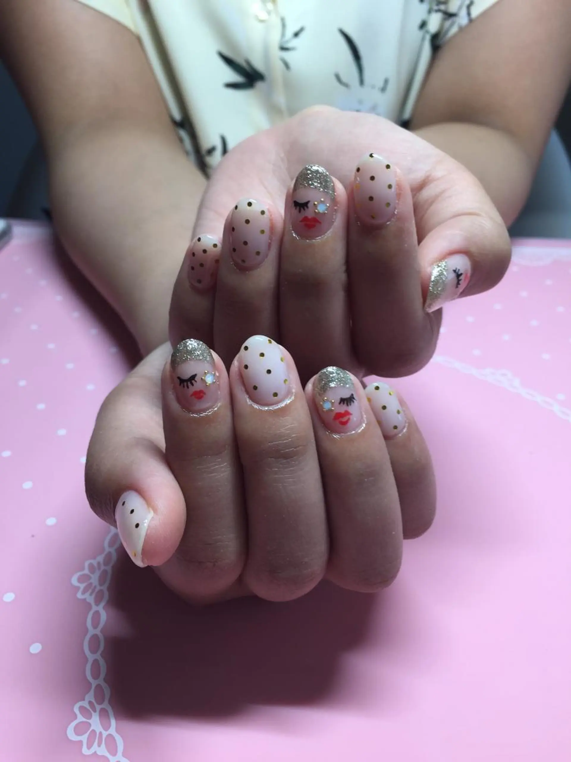 ネイル モナンジュ マツパ・眉毛専門のマツエク・マツパデザイン