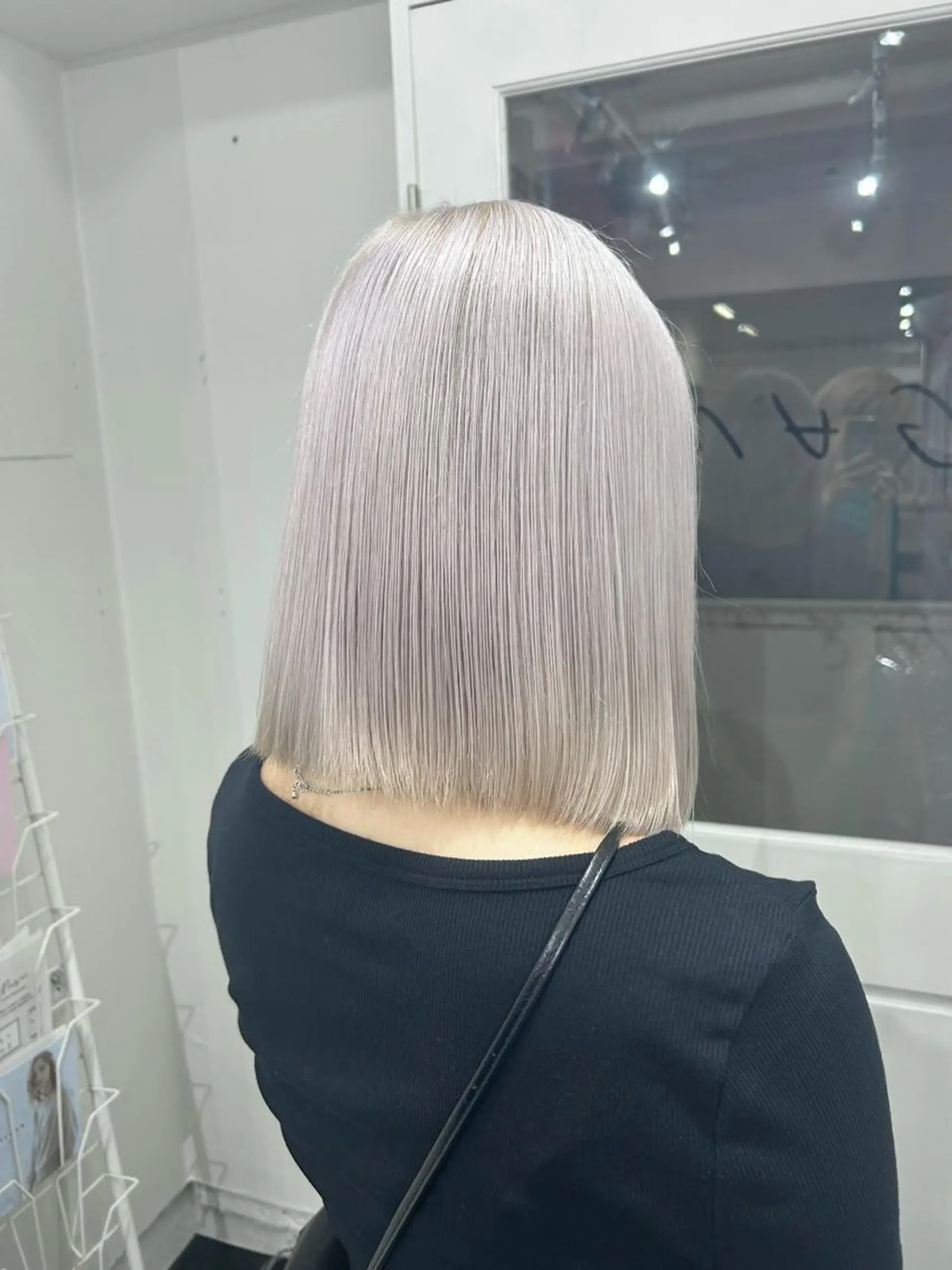 ショート カラー カット ヘアカラー トリートメント ヘアセット ハイトーン/ウルフ /小澤凌祐🦕のヘアスタイル