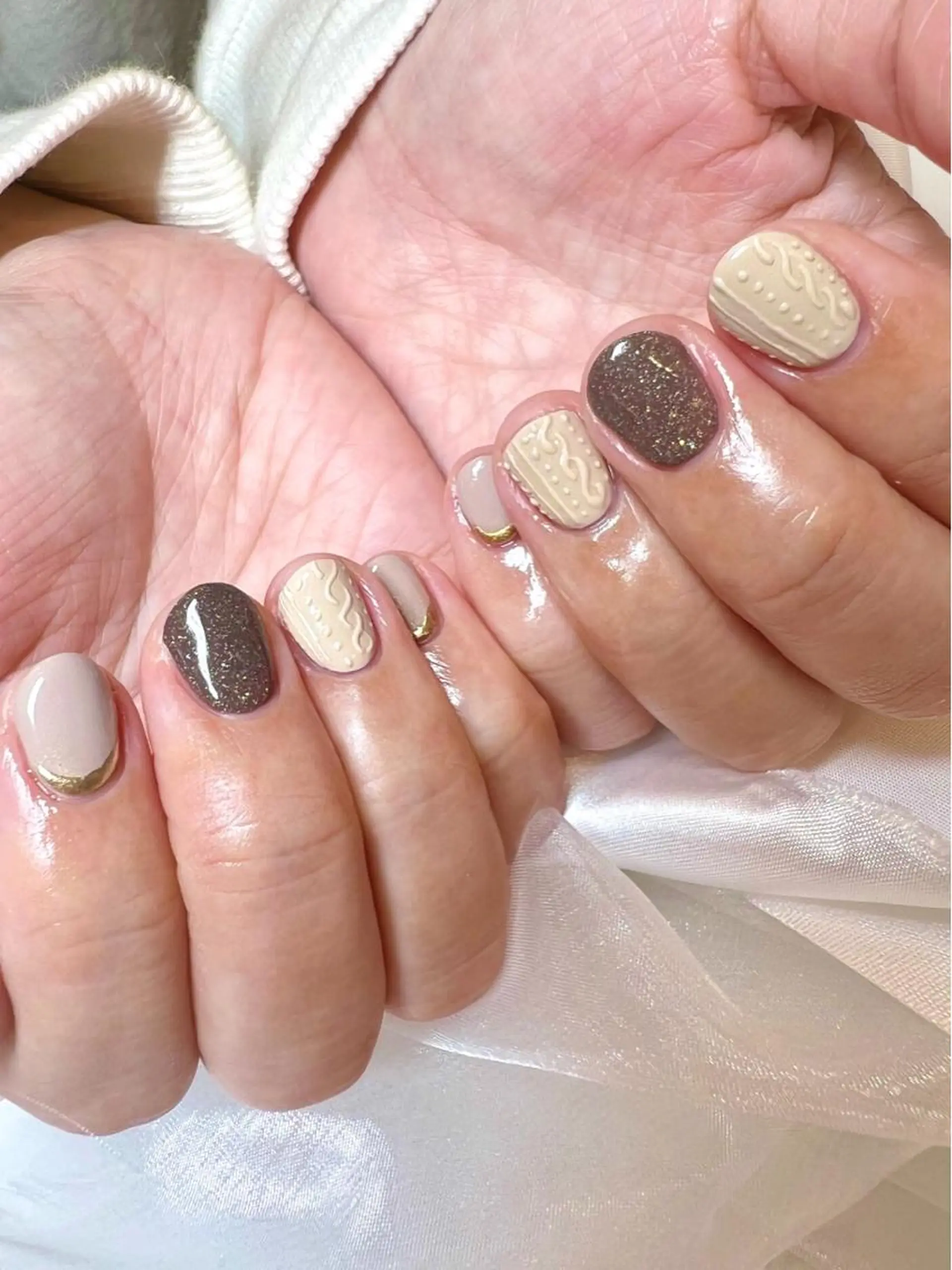 ネイル アートネイル ジェルネイル ロングネイル マグネットネイル ニュアンスネイル ハンドネイル clover nailのネイルデザイン