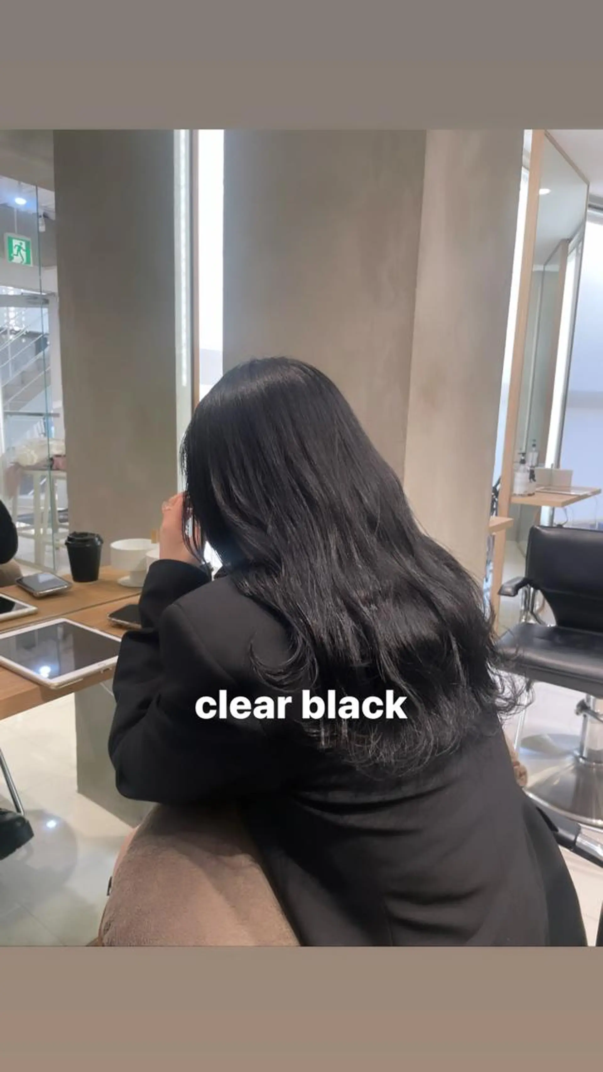 ロング カラー miko🪽地毛風/ ハイトーン/レイヤーのヘアスタイル