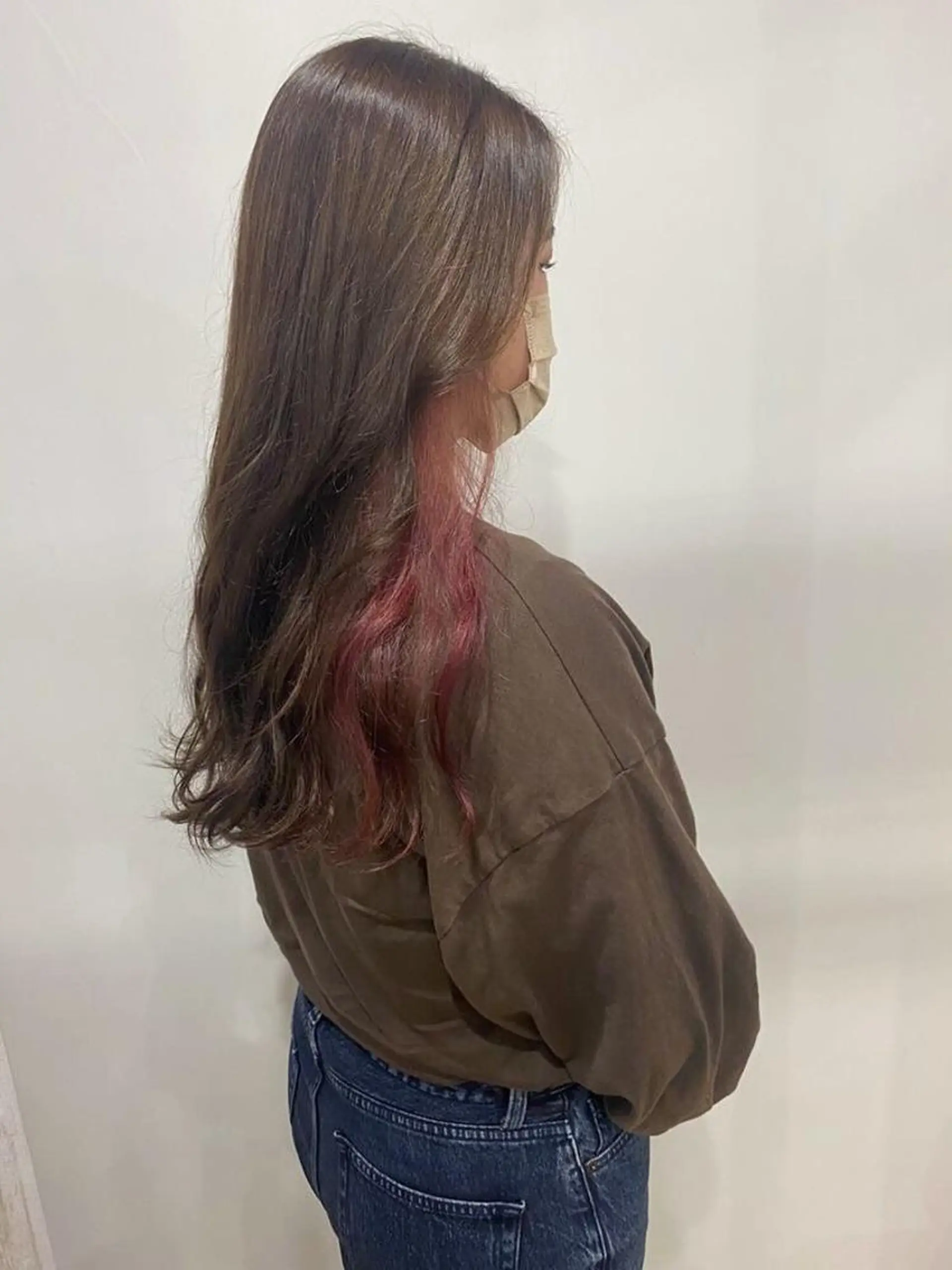 カラー white.梅田 デザインカラー🦄のヘアスタイル