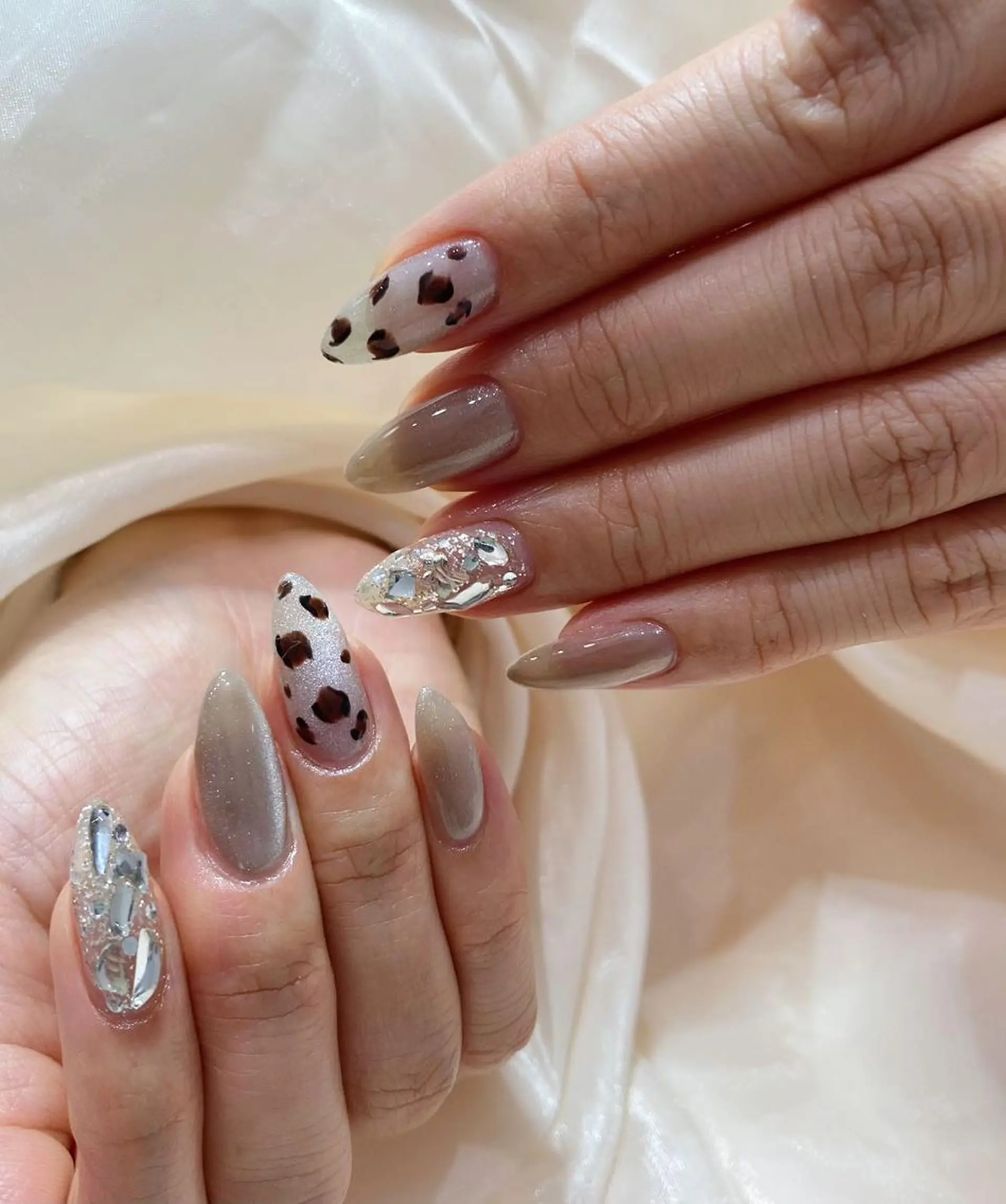 ネイル VIVIAN リサのネイルデザイン