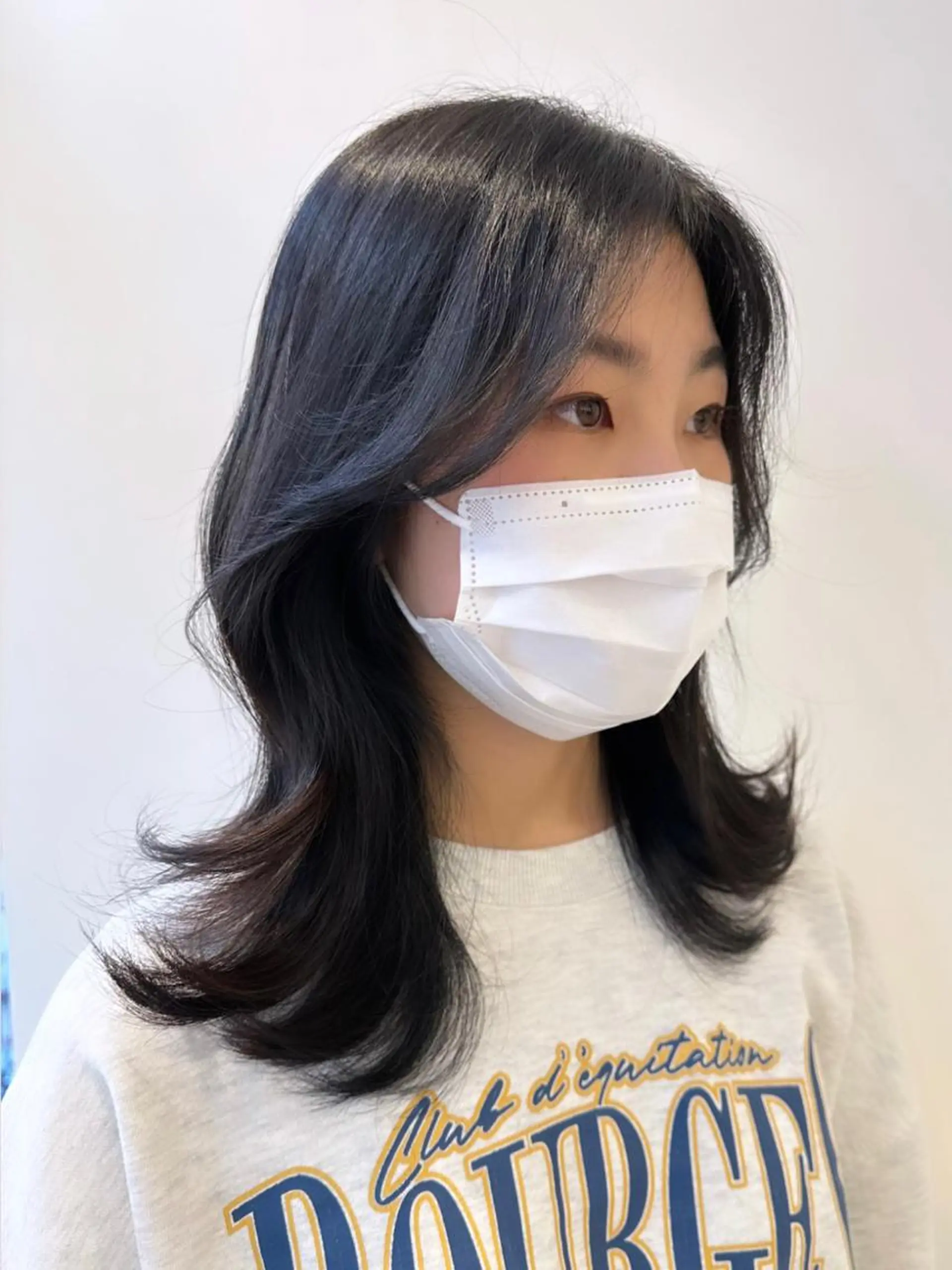 セミロング 韓国ヘア 🇰🇷 RUKA 🩵🤍のヘアスタイル