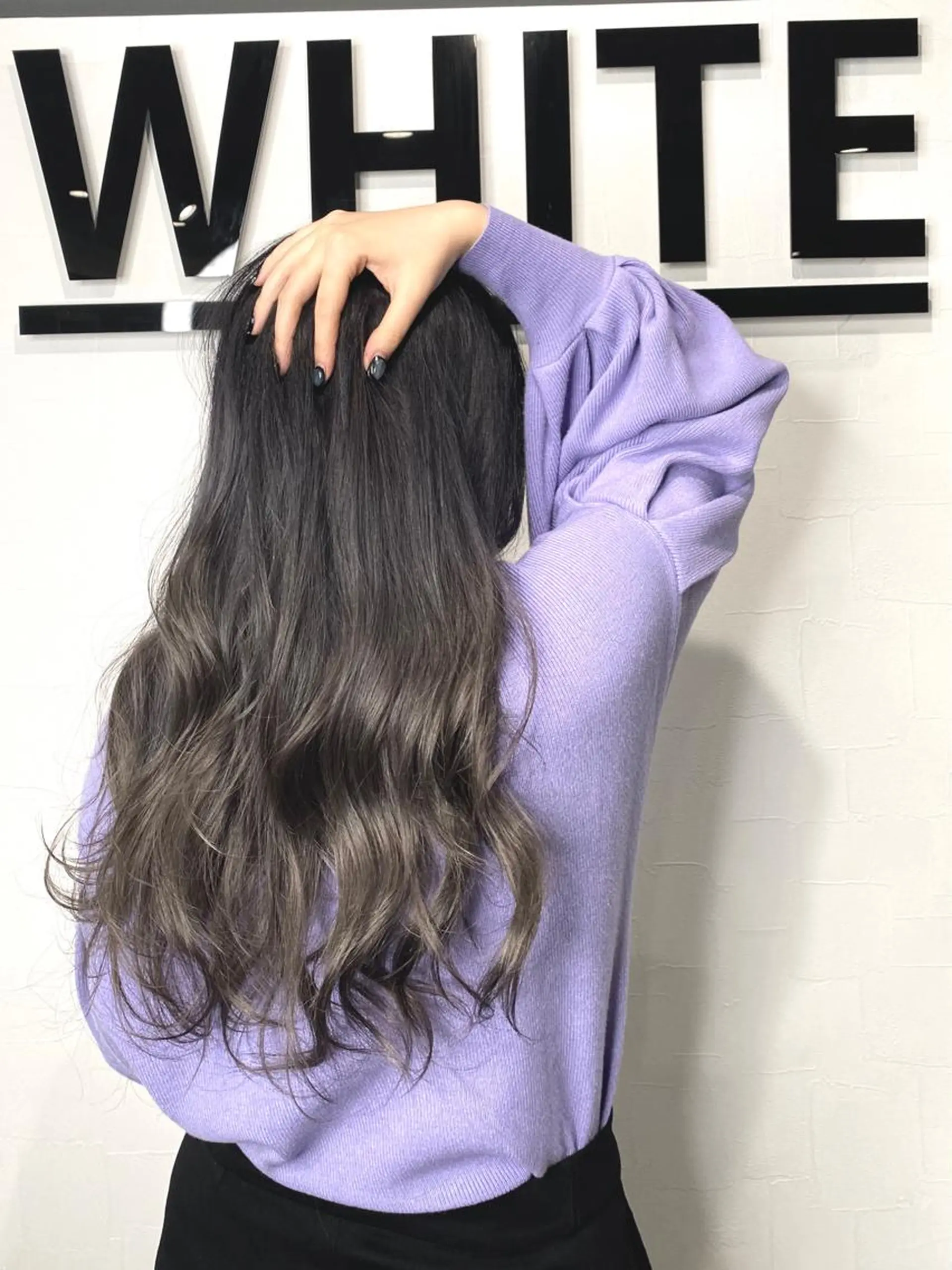 セミロング _WHITE 天神店のヘアスタイル