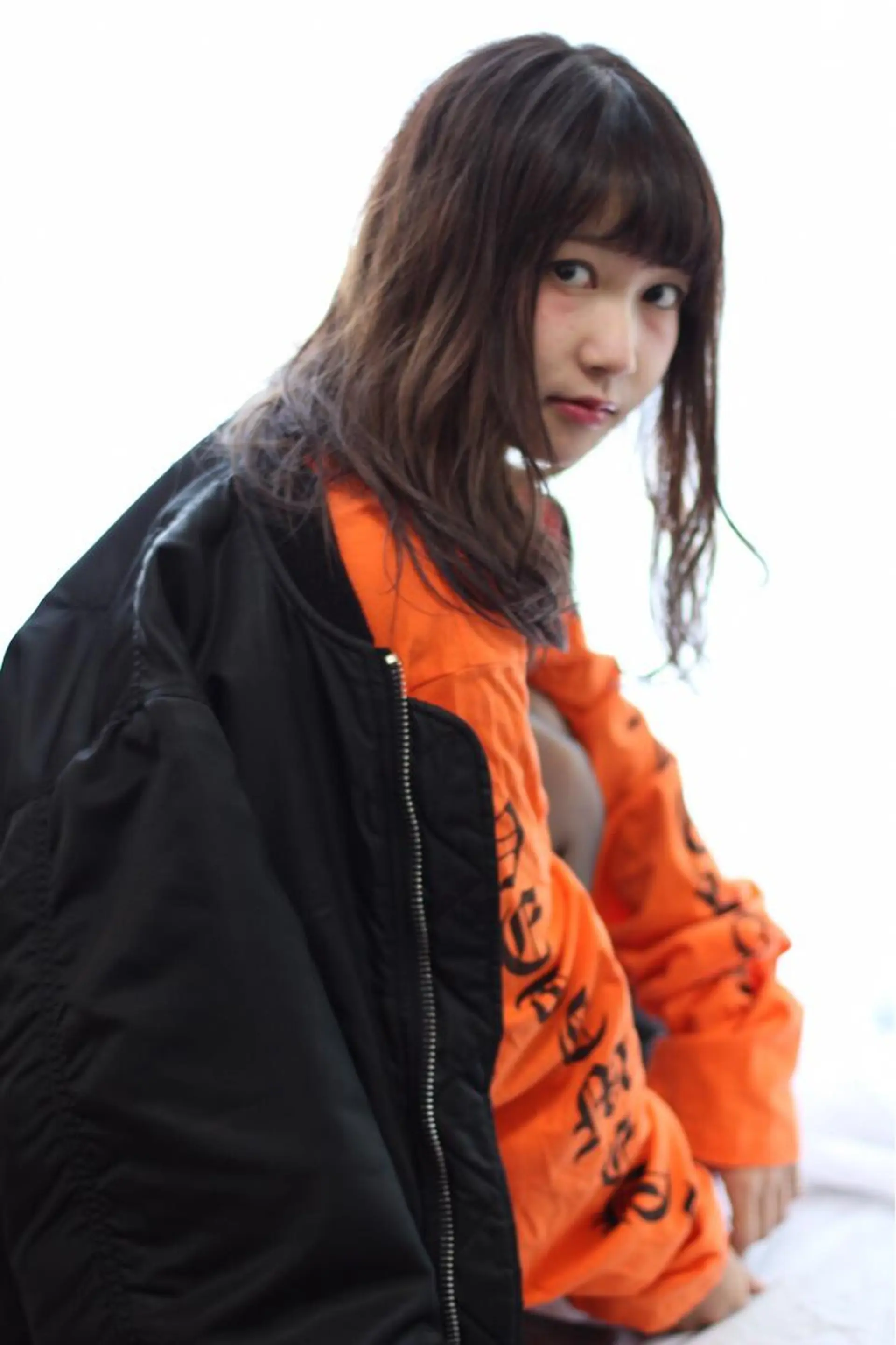 ロング カラー パーマ グラデーションカラー グレージュ 安達 俊亮のヘアスタイル