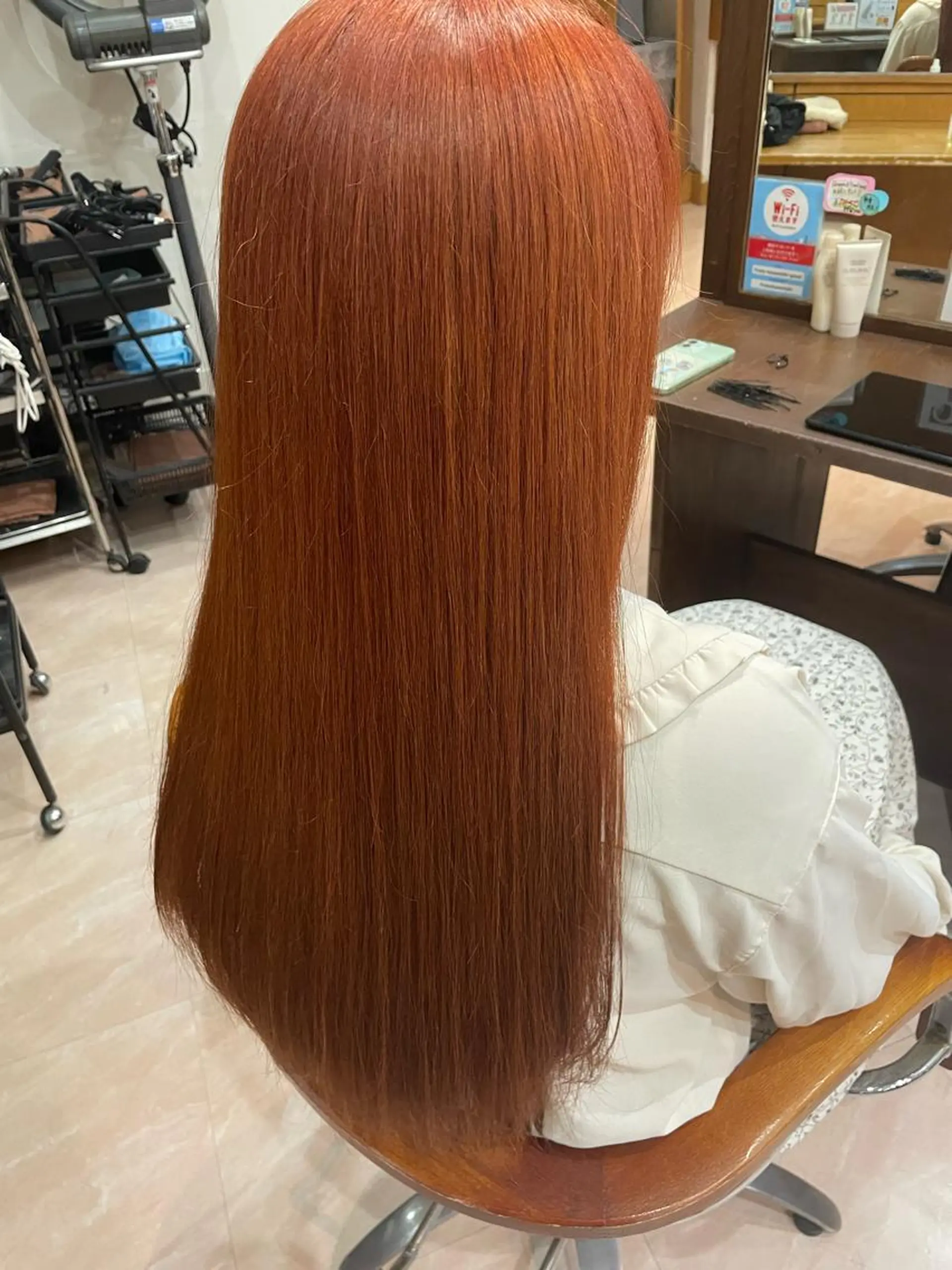 ロング カラー ベージュカラー ブリーチ オレンジ オレンジベージュ Freez オオヤブ カホのヘアスタイル