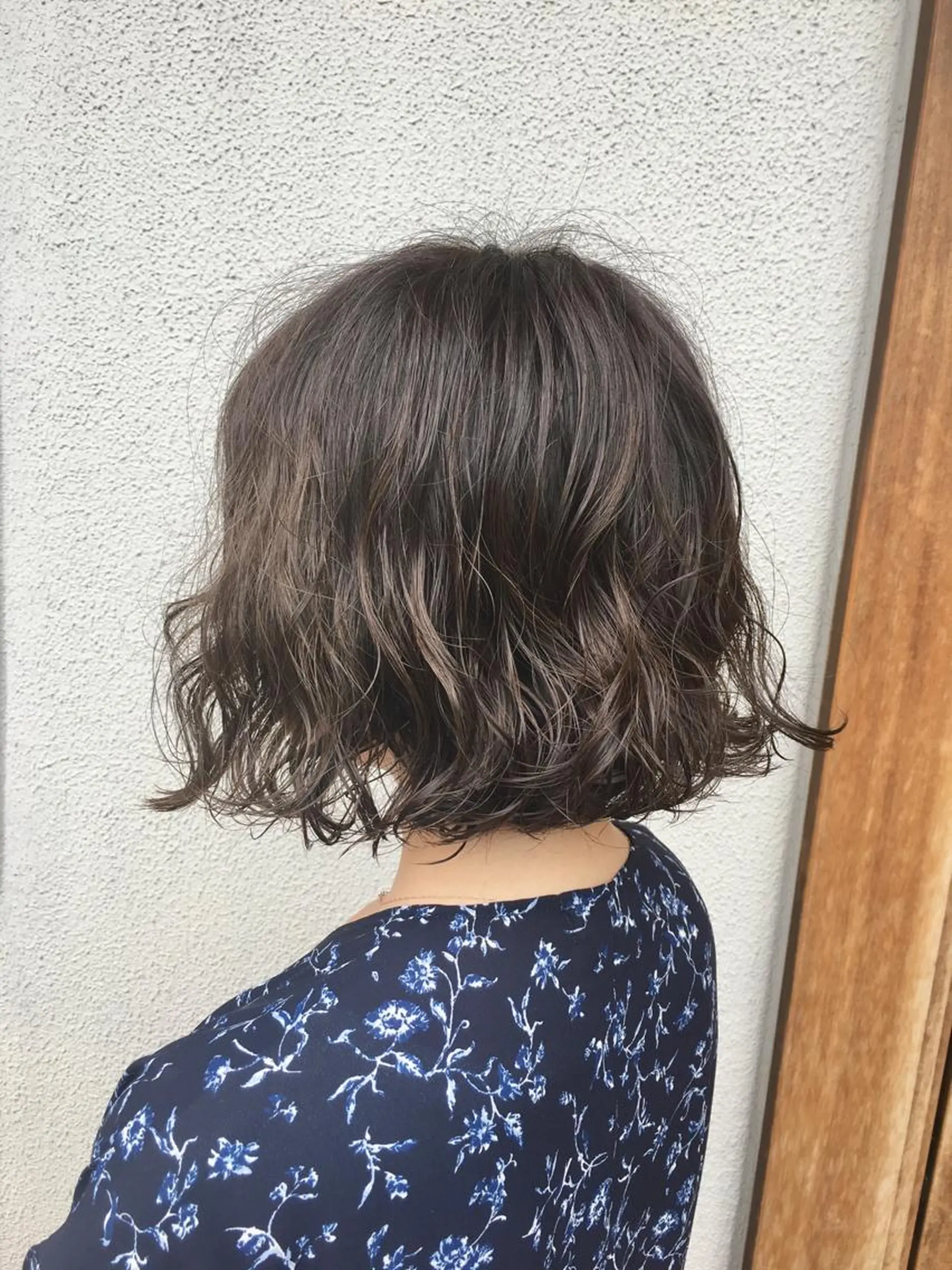 ミディアム パーマ ヘアアレンジ ミディアムパーマ ボブ 外ハネヘア 酒井 透のヘアスタイル
