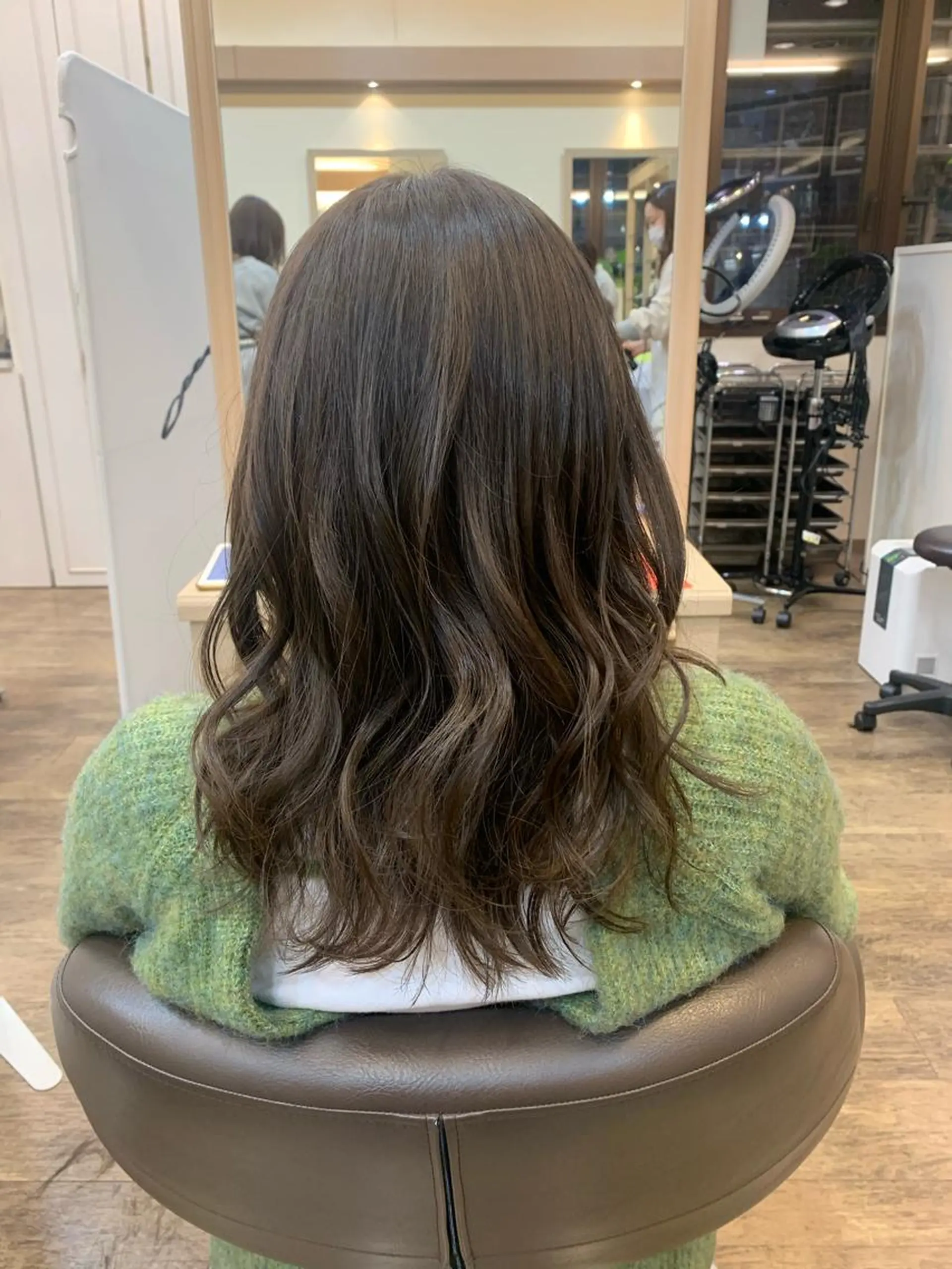 セミロング カラー グレージュ オリーブグレージュ オリーブグレー ヘアカラー 🦋艶モテカラー/ヘ アセット🦋YURIのヘアスタイル