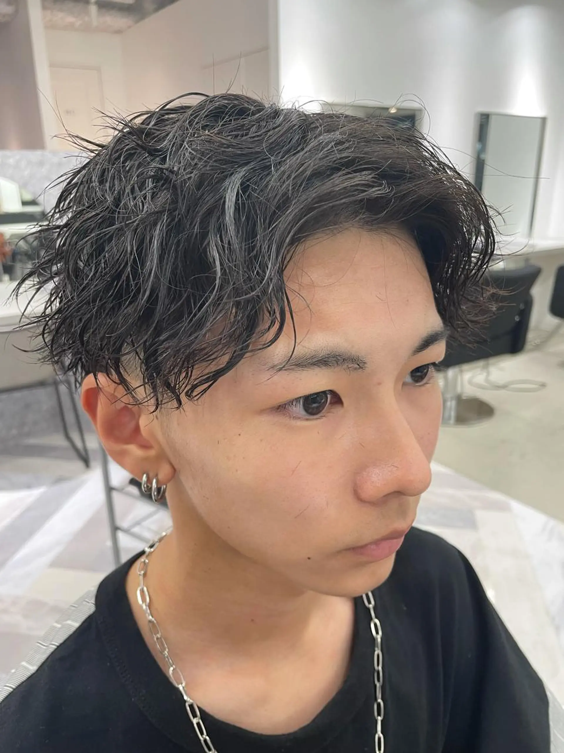 ミディアム パーマ メンズ 島本 燎のヘアスタイル