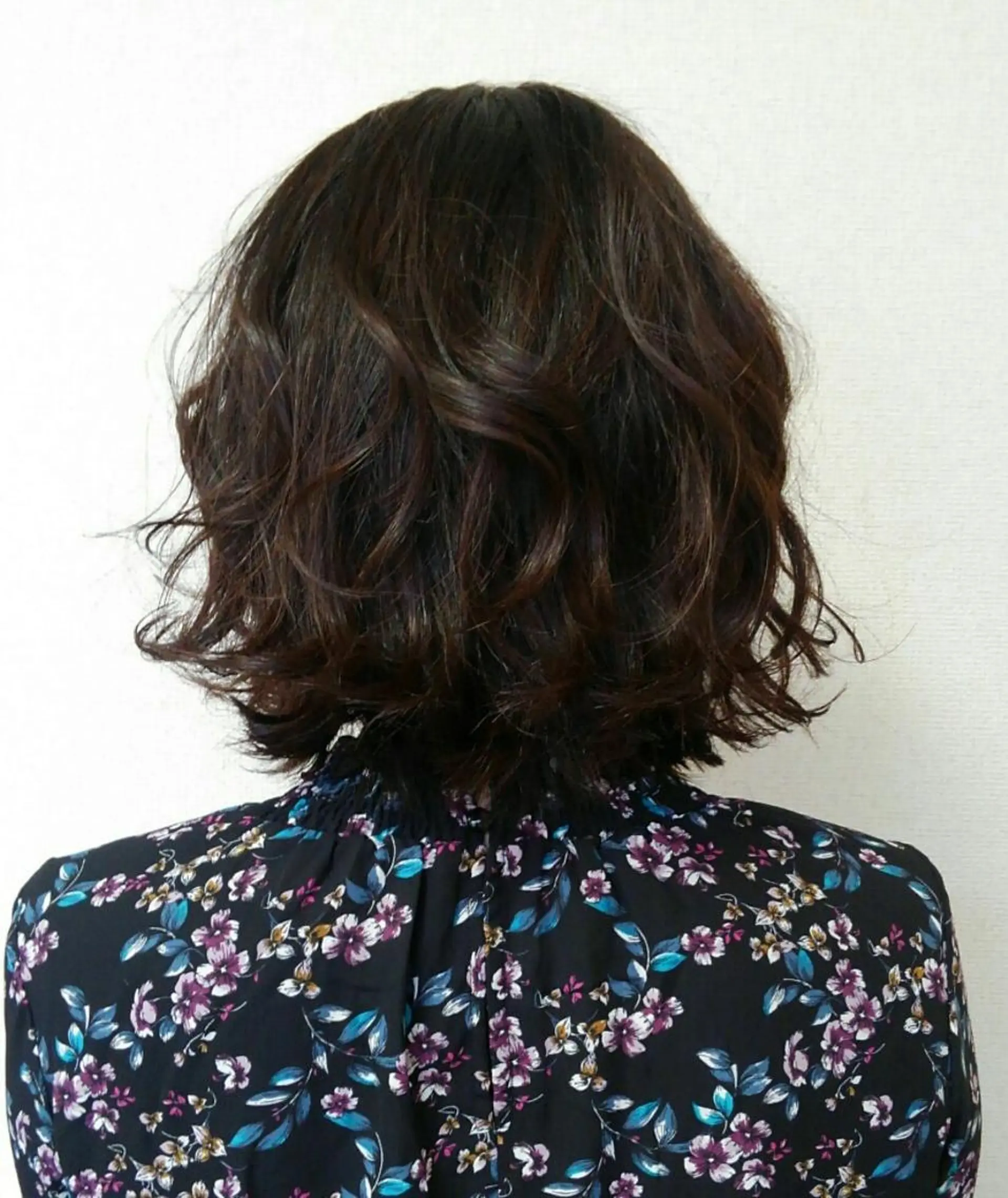 ミディアム カラー 外ハネヘア 中村 幸美のヘアスタイル