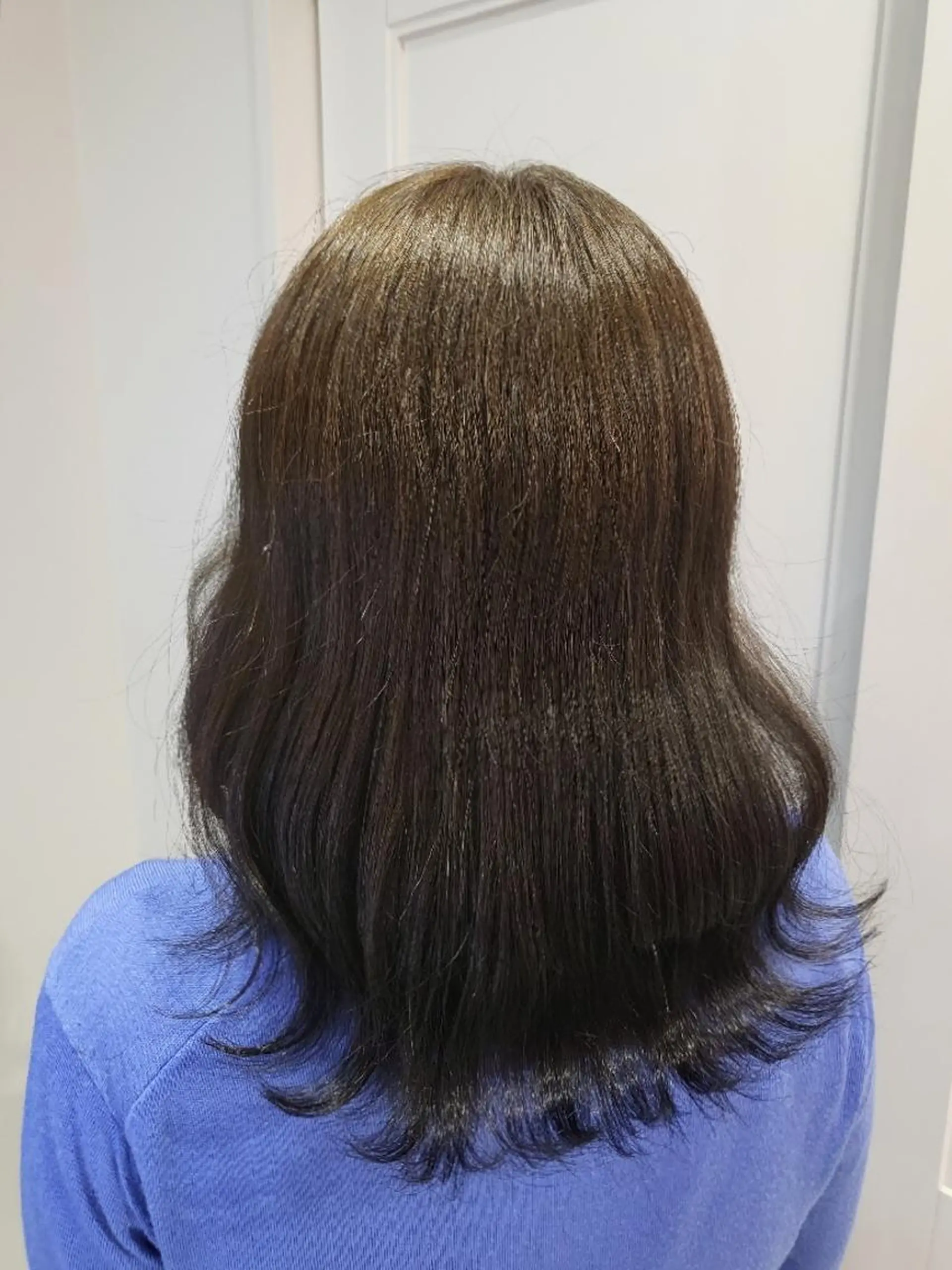 カラー ミディアム オリーブカラー 亀田 幸美のヘアスタイル