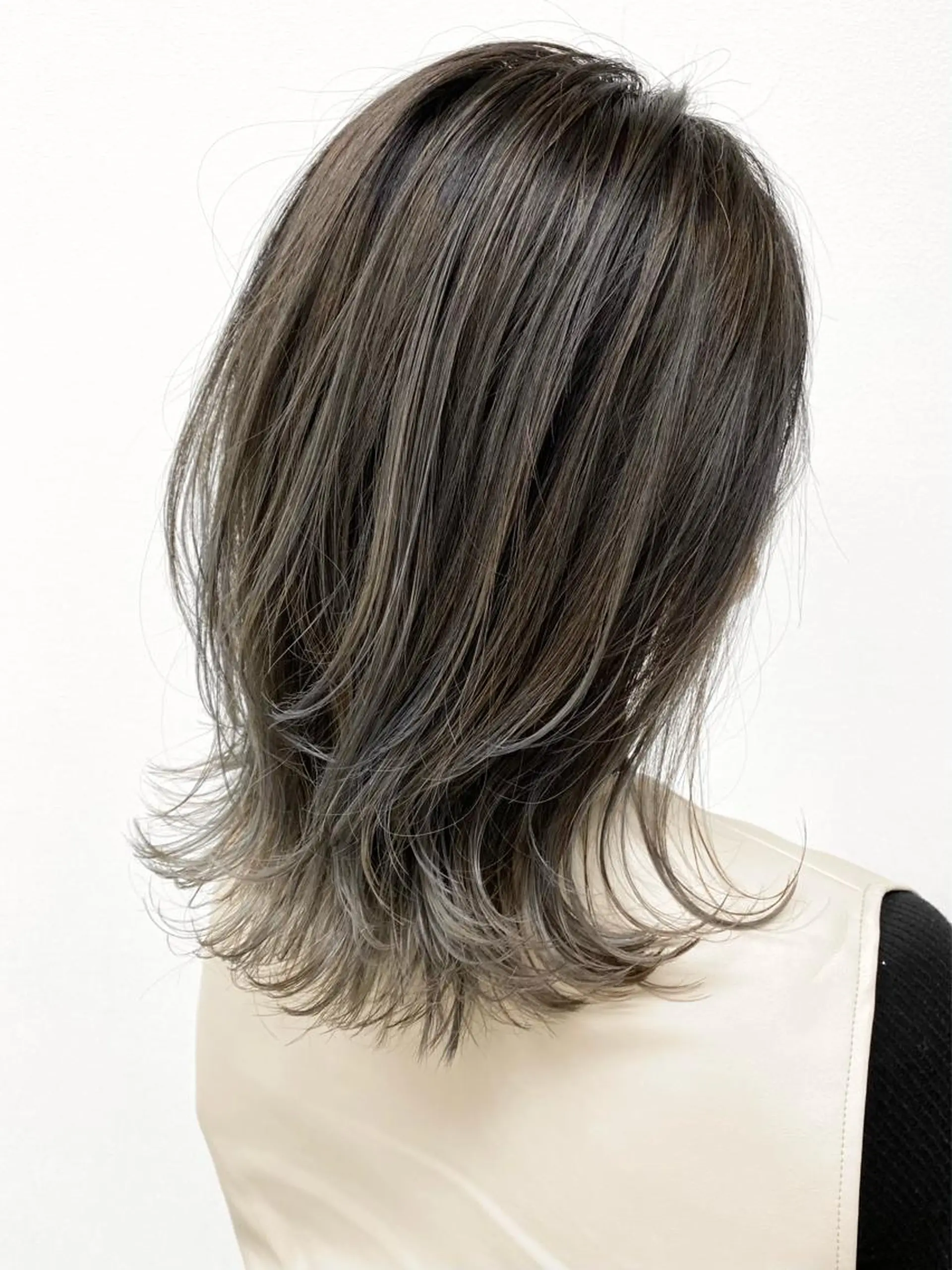 ミディアム カラー 酸性縮毛矯正のプロ 杉山玲介のヘアスタイル