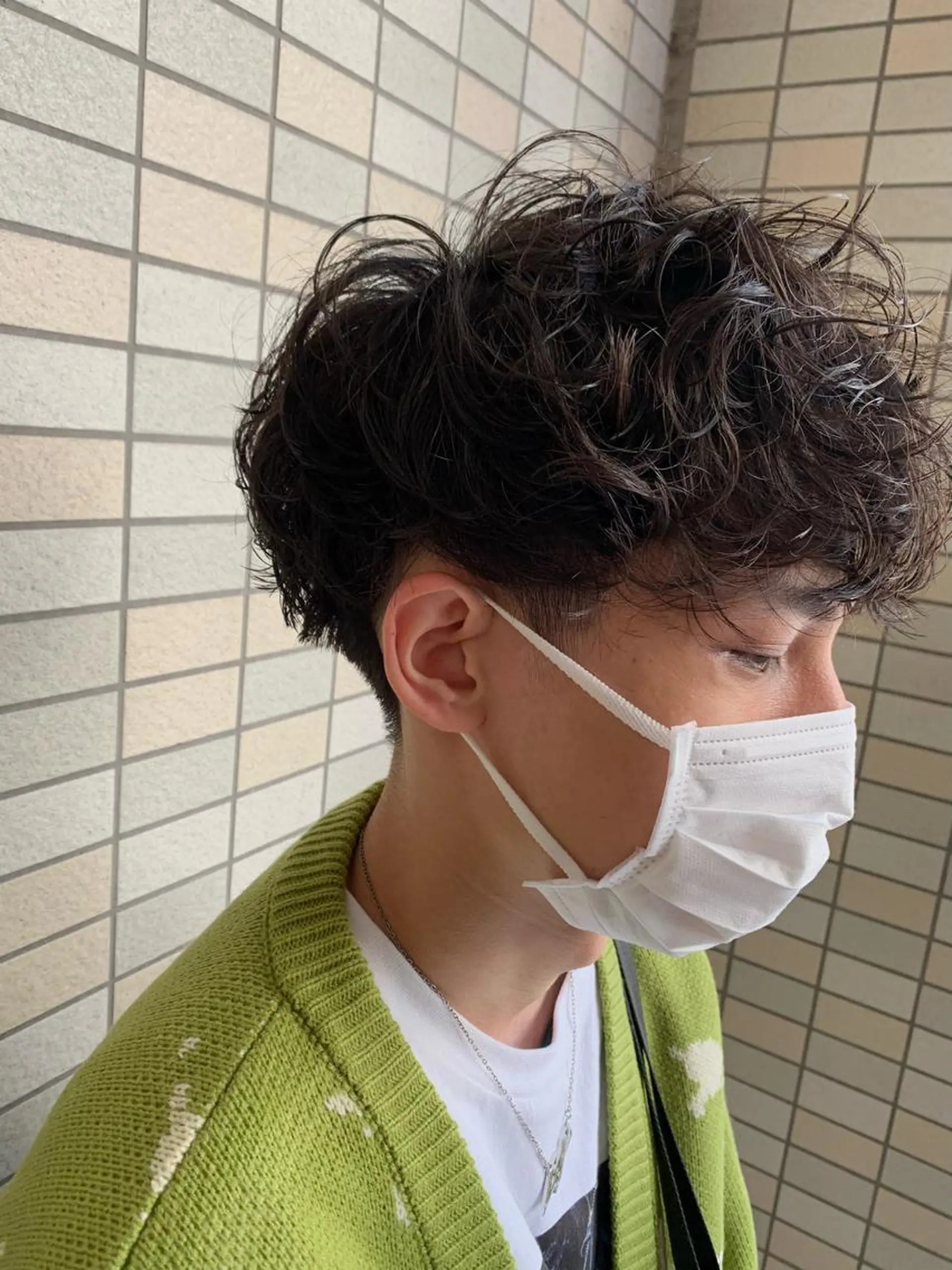 ミディアム カラー パーマ メンズ ミディアムパーマ メンズパーマ カット パーマ 明治神宮前 NANAMIのヘアスタイル